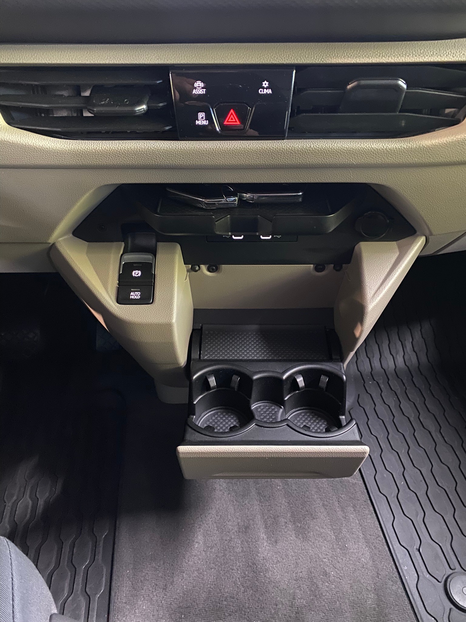 VW Multivan 1.5 TSI Liberty DSG-image-26