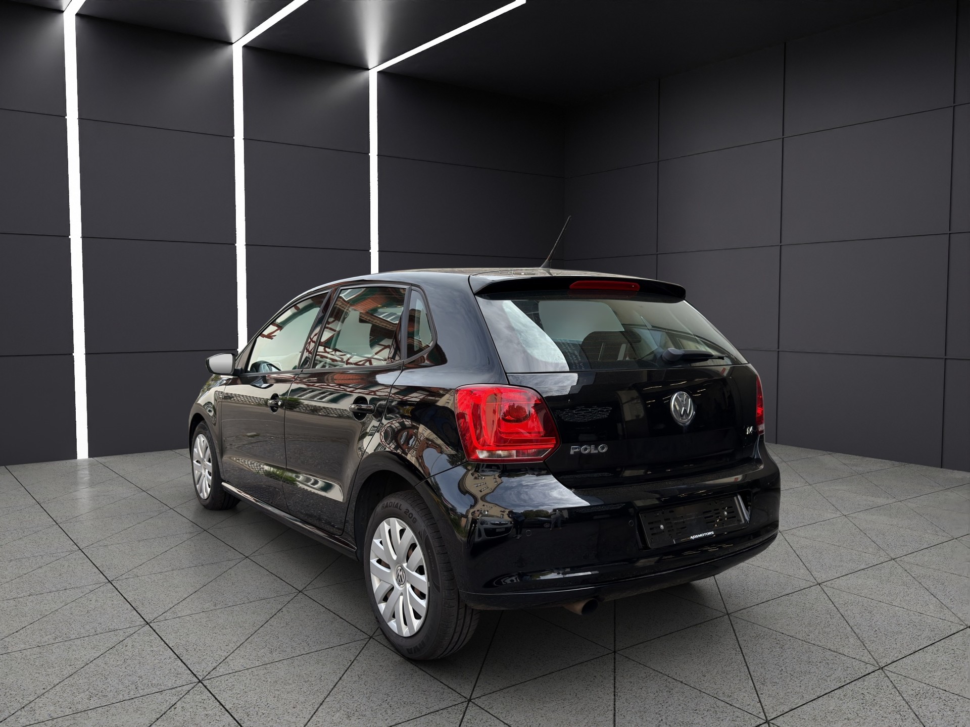 VW Polo 1.4 16V Comfortline-image-2