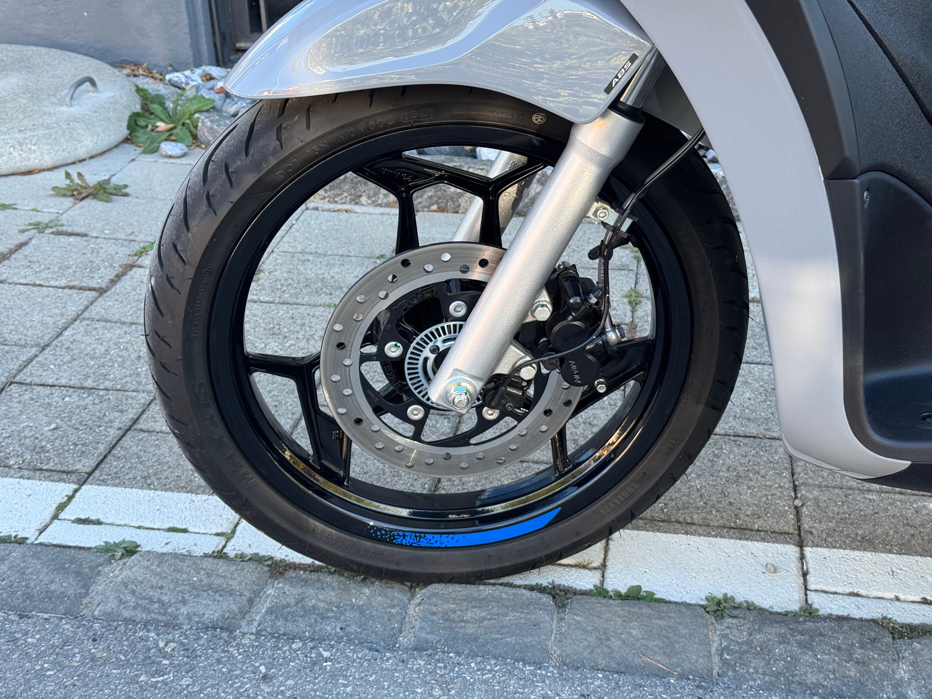 PIAGGIO Liberty 125 Sport E5+-showroom-element-3