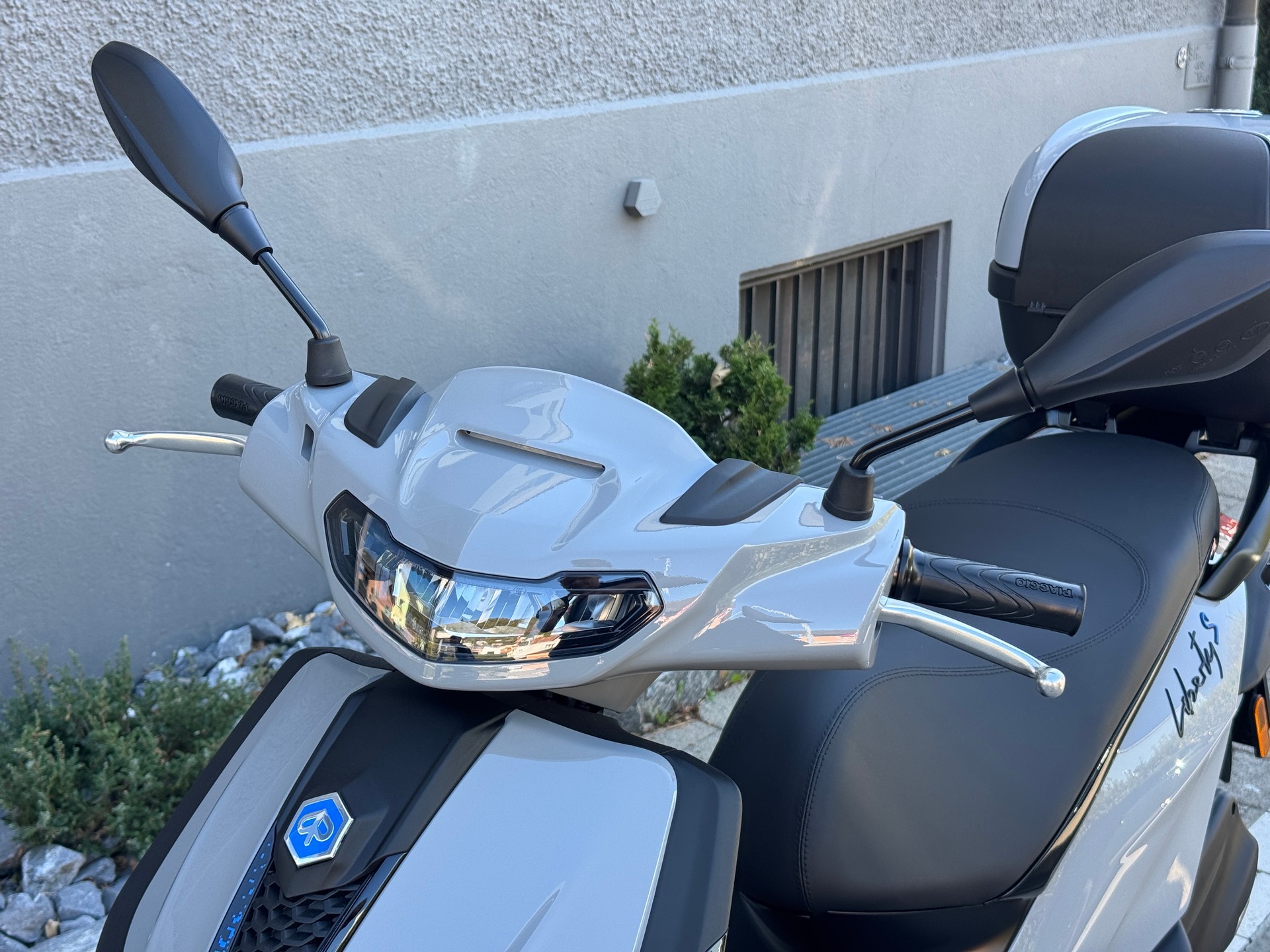 PIAGGIO Liberty 125 Sport E5+-showroom-element-1