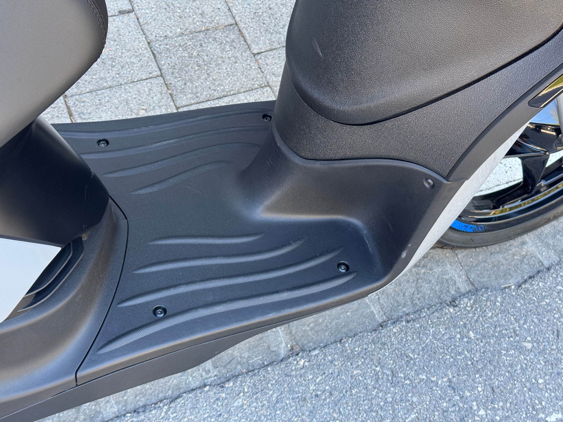PIAGGIO Liberty 125 Sport E5+-image-14