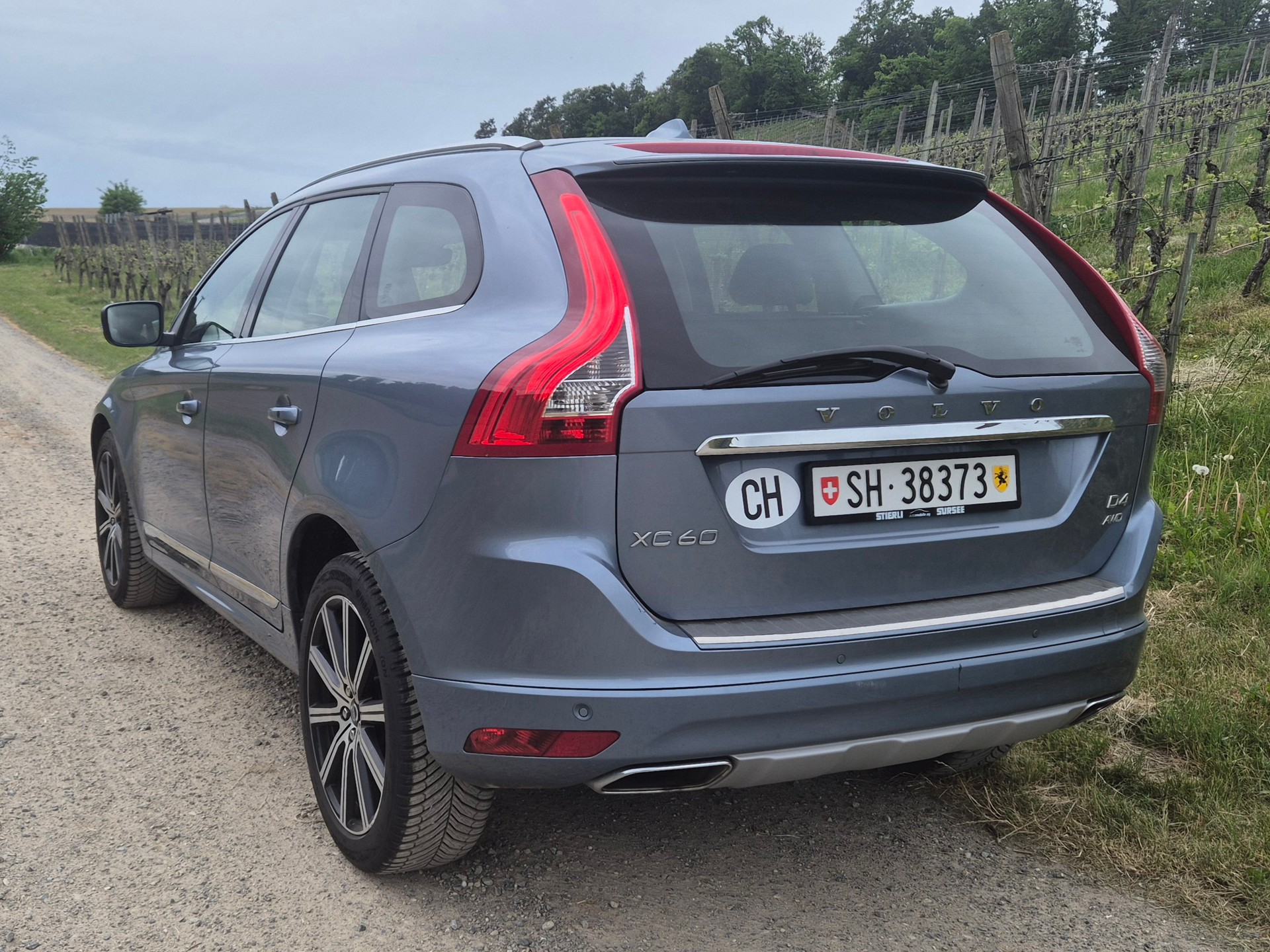 VOLVO 2.4 D4 Executive Plus AWD S/S-image-5