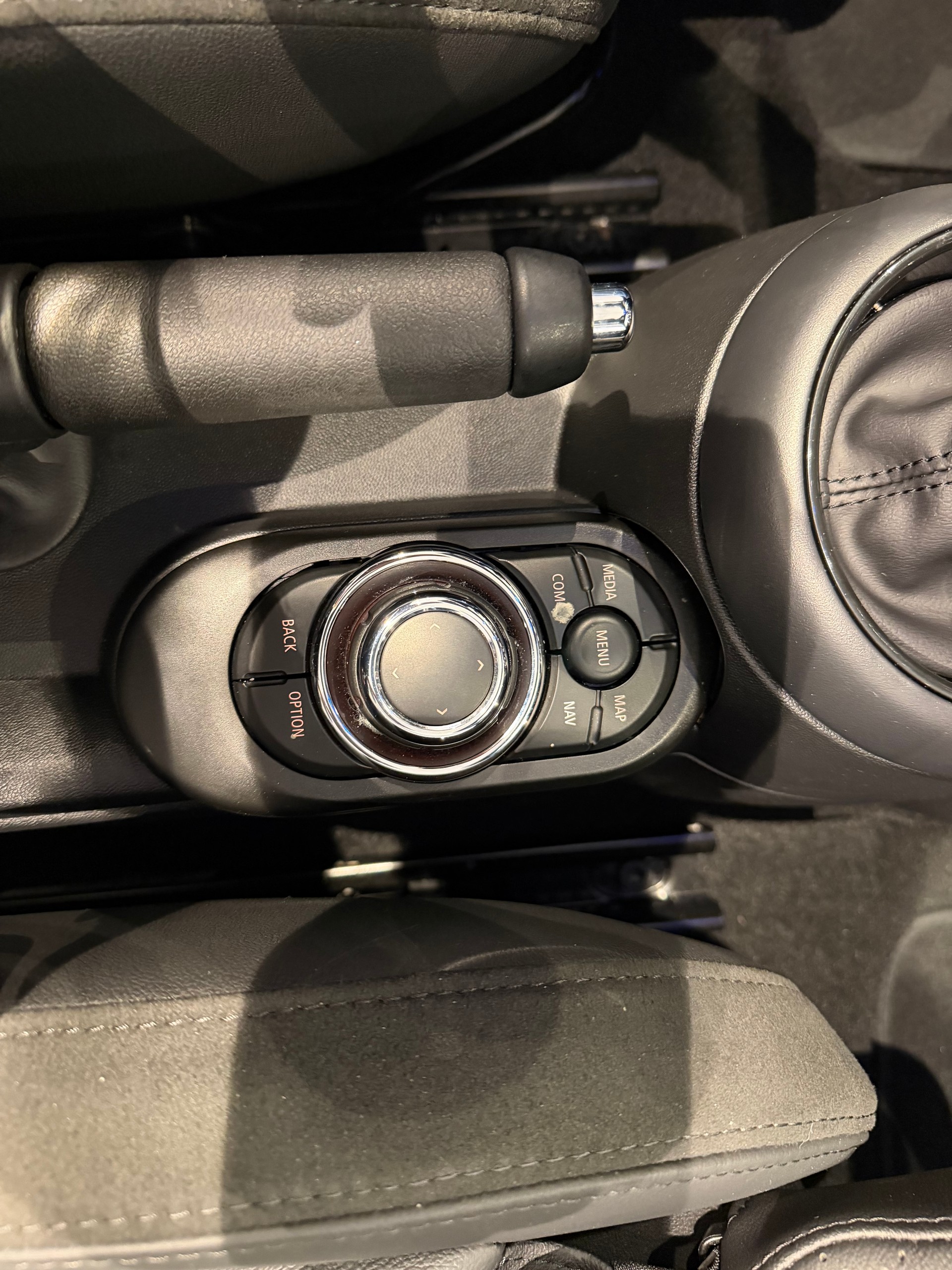 MINI Cabrio F57 2.0i Cooper S SDKG-image-15