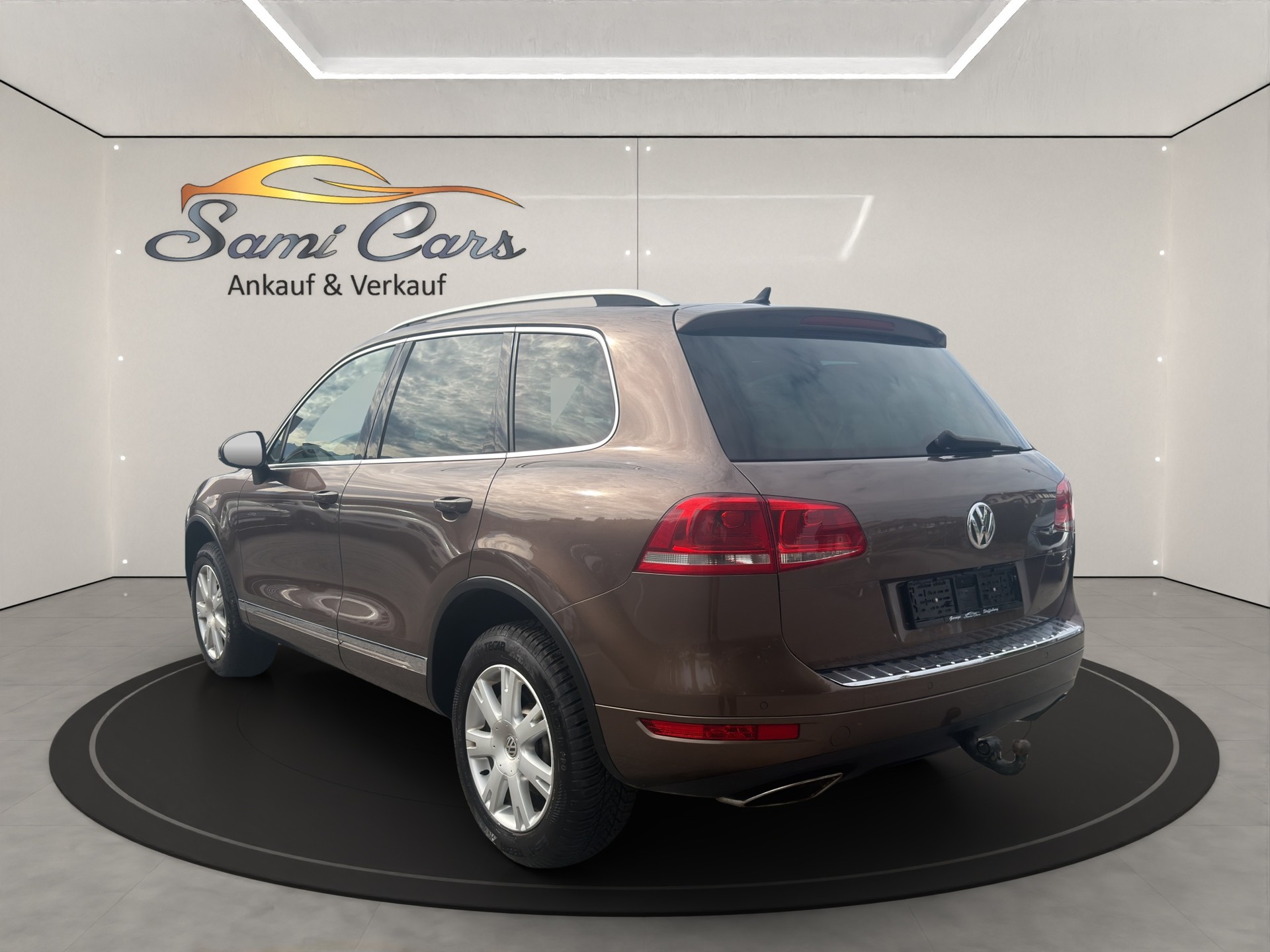 VW Touareg 3.0 TDI BlueMotion Technology Tiptronic-image-2