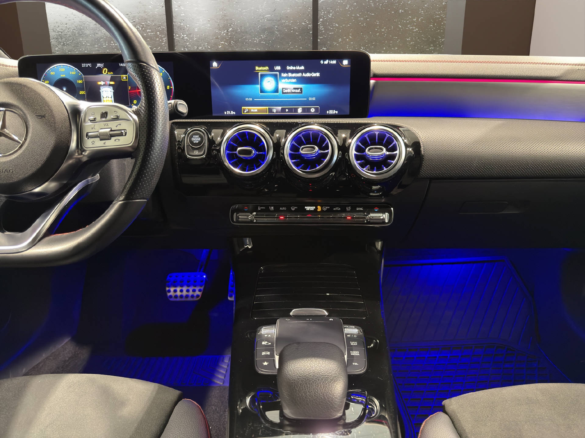 MERCEDES-BENZ CLA 220 d AMG Line 4matic Shooting Brake-image-14