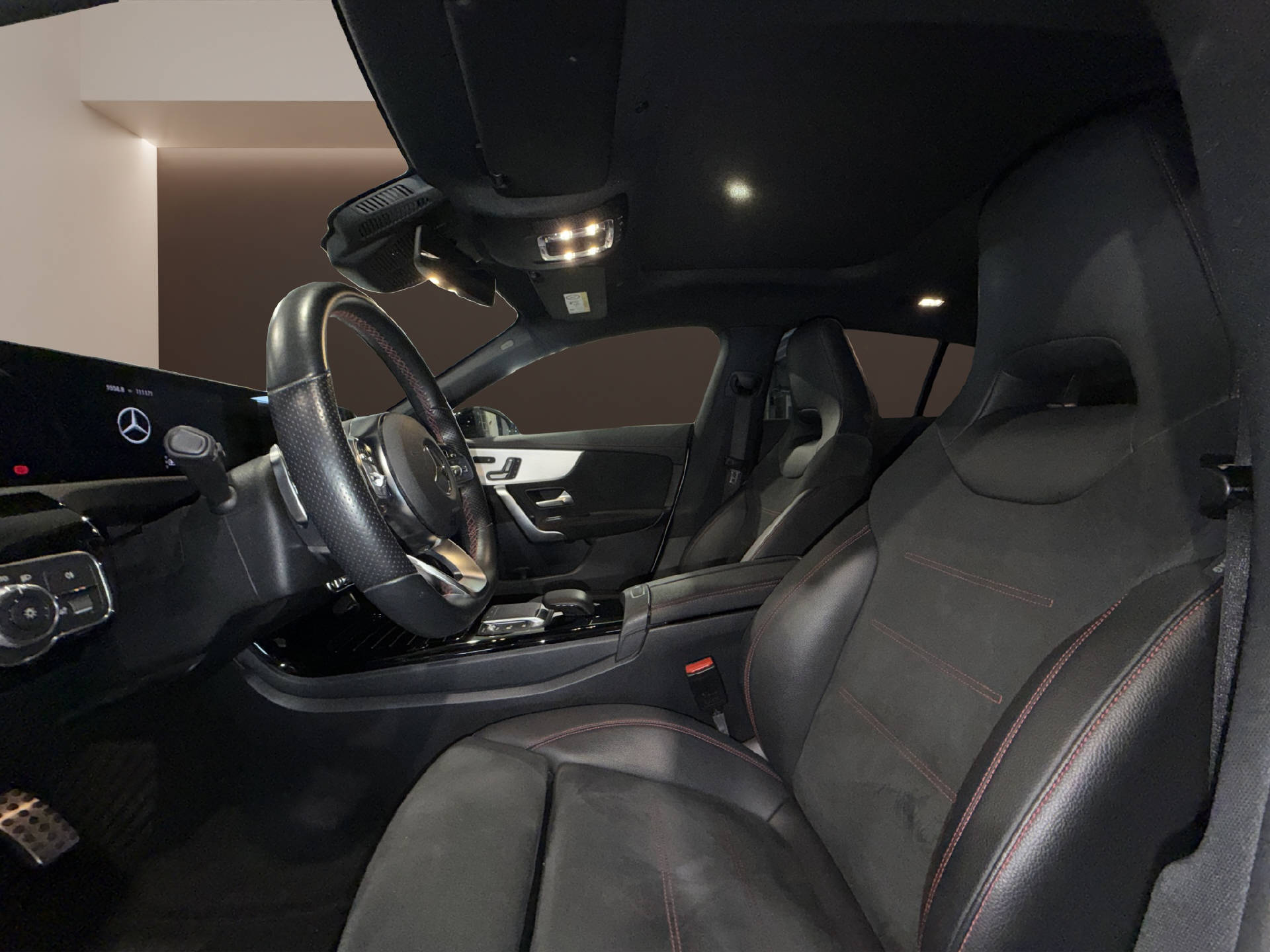 MERCEDES-BENZ CLA 220 d AMG Line 4matic Shooting Brake-image-8