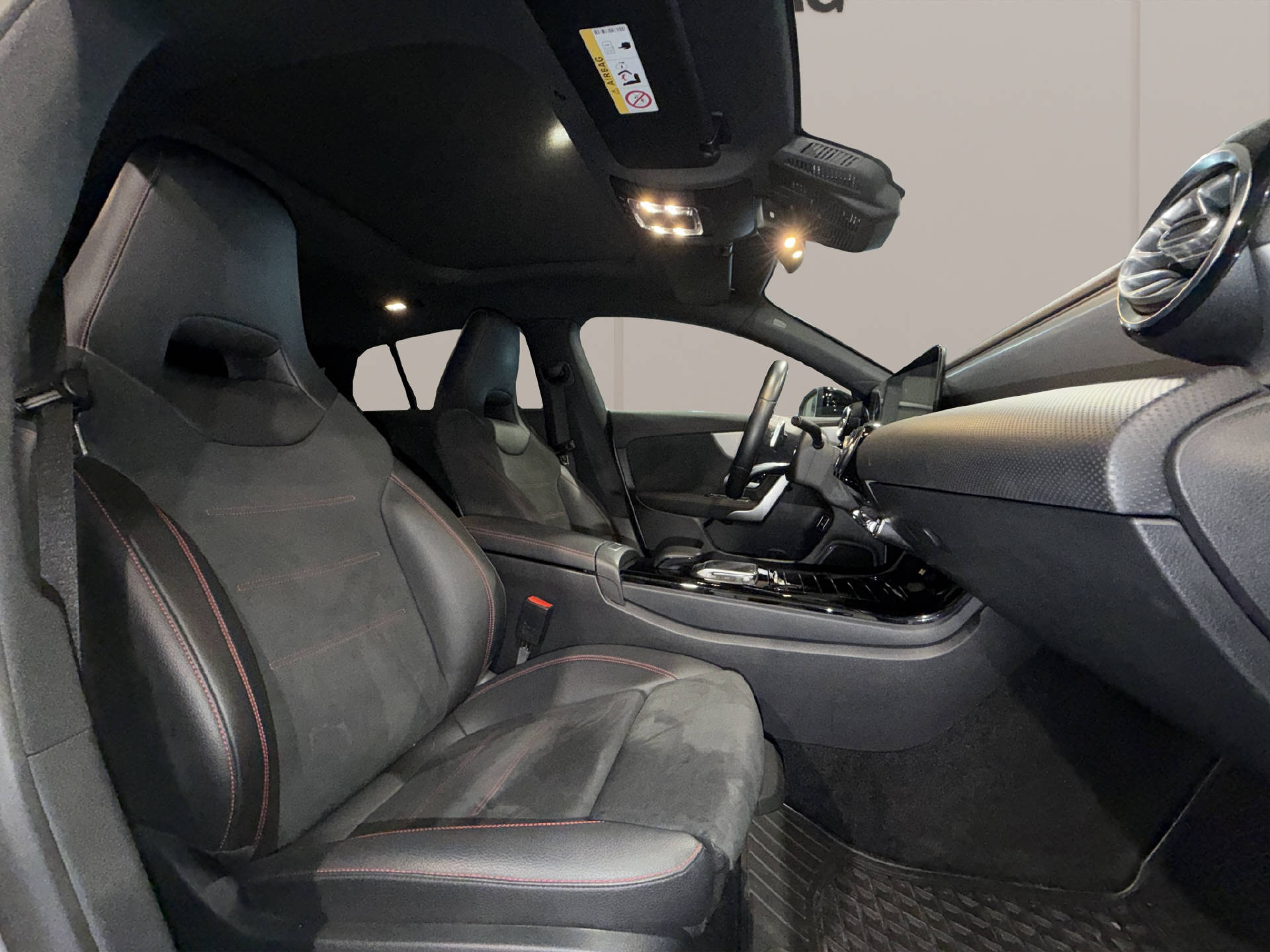 MERCEDES-BENZ CLA 220 d AMG Line 4matic Shooting Brake-image-15