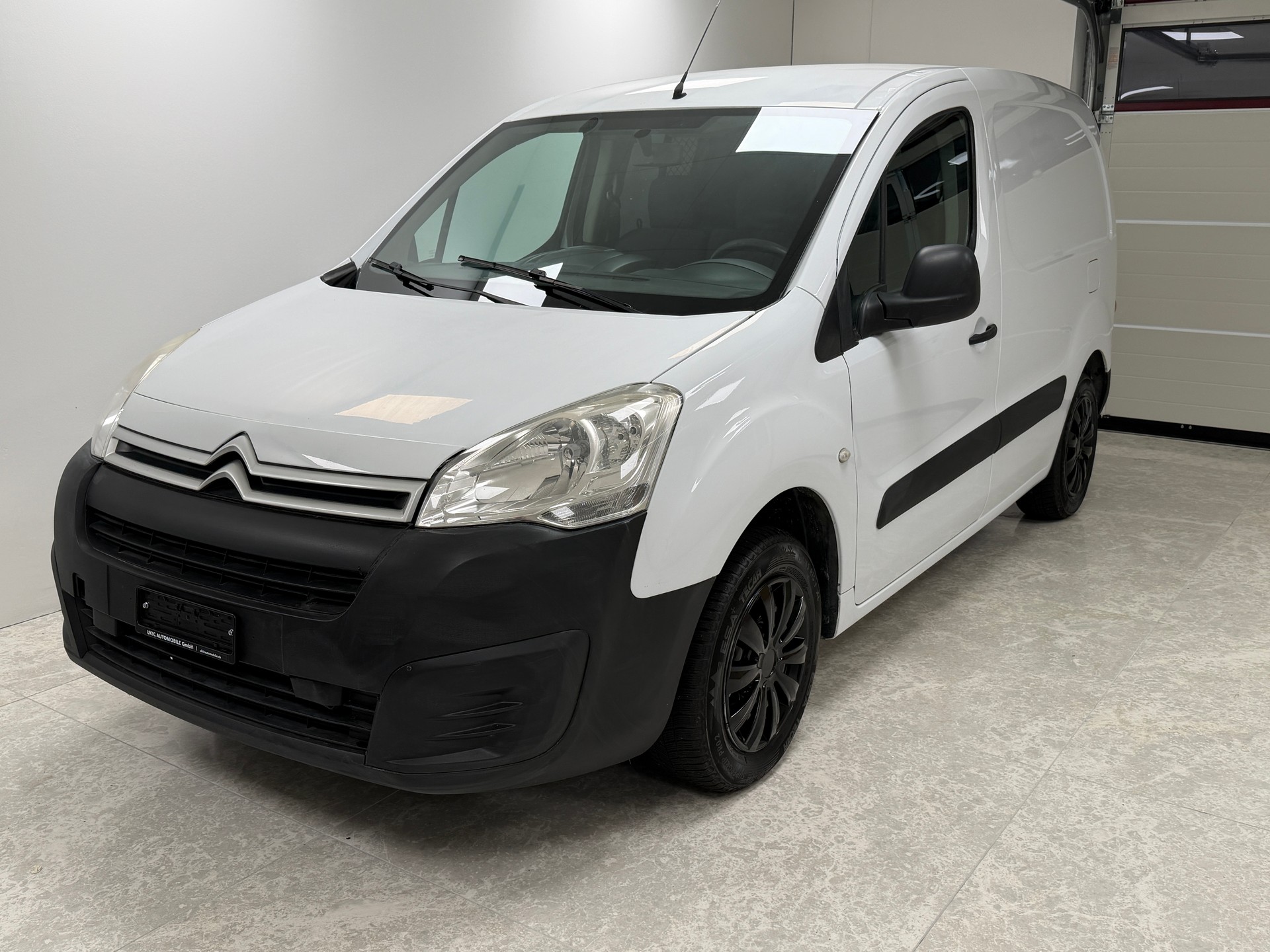 CITROEN Berlingo 1.6 HDi 600 Komfort mit Fahrzeugeinrichtung