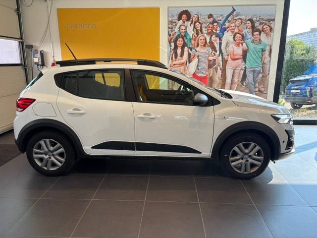 DACIA Sandero Stepway TCe 110 Expression-image-1