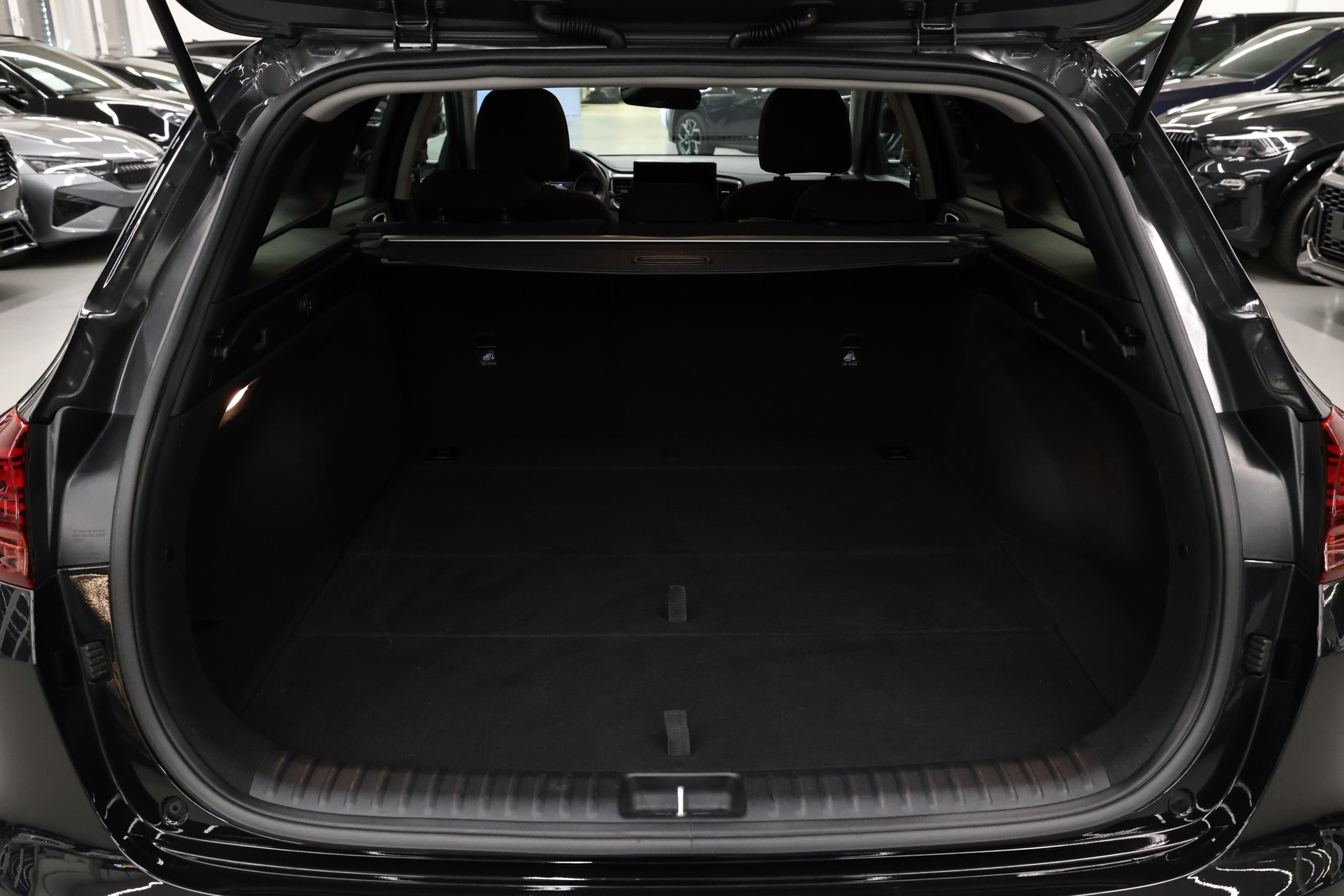 KIA Ceed SW 1.5 T-GDi Power-image-11