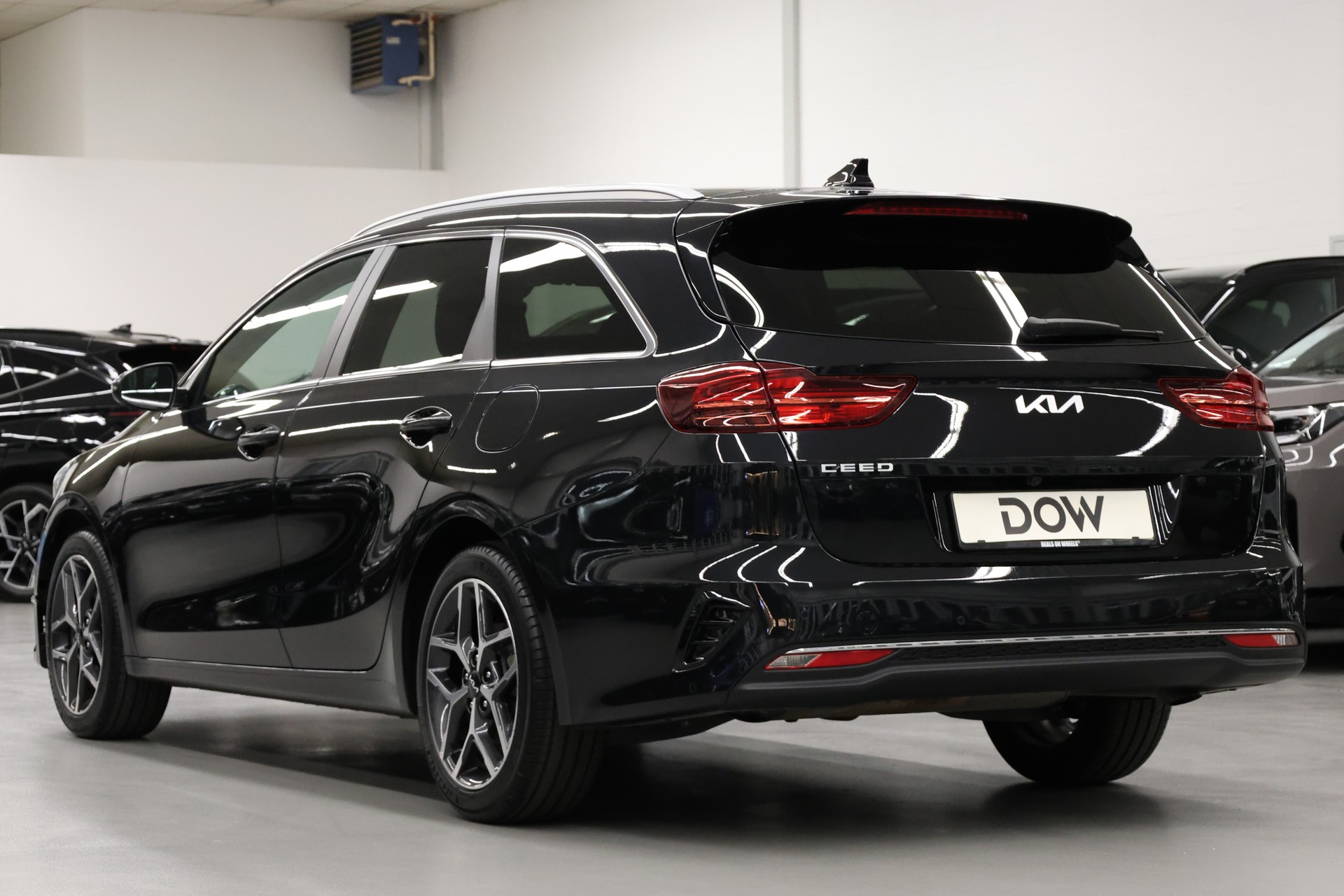 KIA Ceed SW 1.5 T-GDi Power-image-7