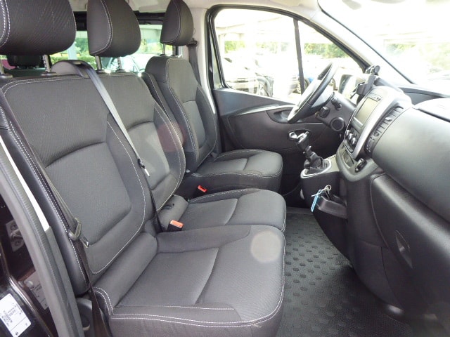 NISSAN NV300 dCi 120 2.7 L1H1 Permium 9Pl.-image-7