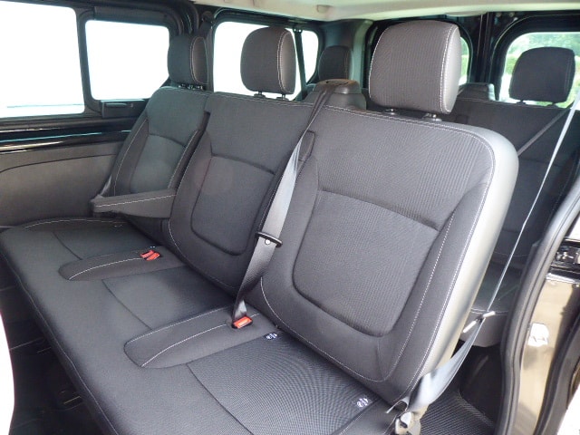 NISSAN NV300 dCi 120 2.7 L1H1 Permium 9Pl.-image-9