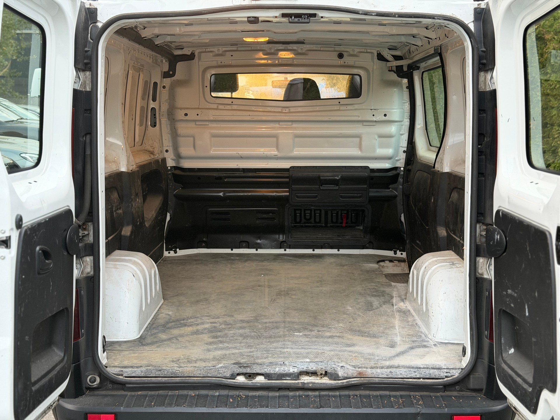 OPEL Vivaro 1.6 CDTI 2.7t L1H1-image-5