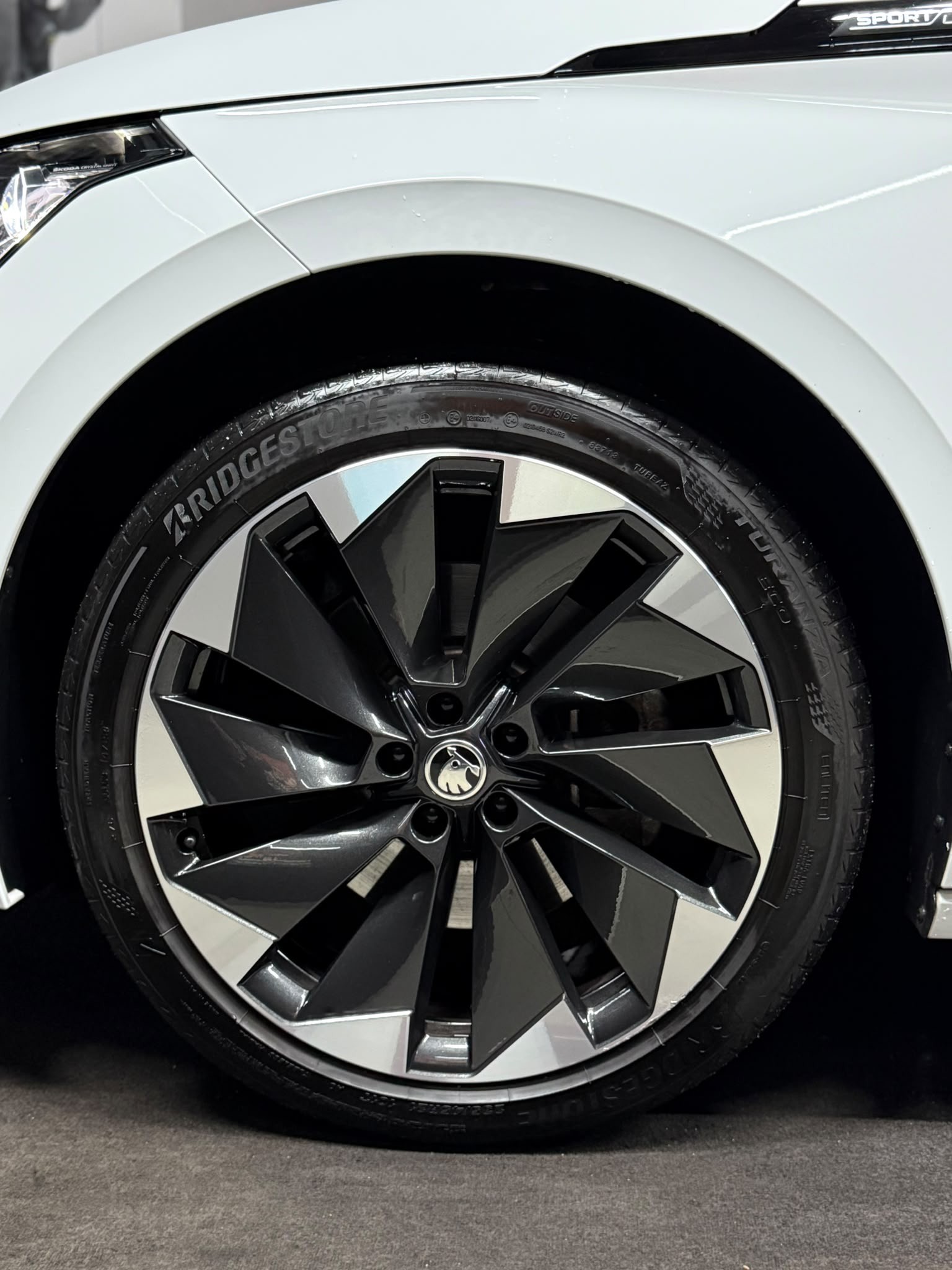 SKODA Enyaq iV 80x SportLine-image-7