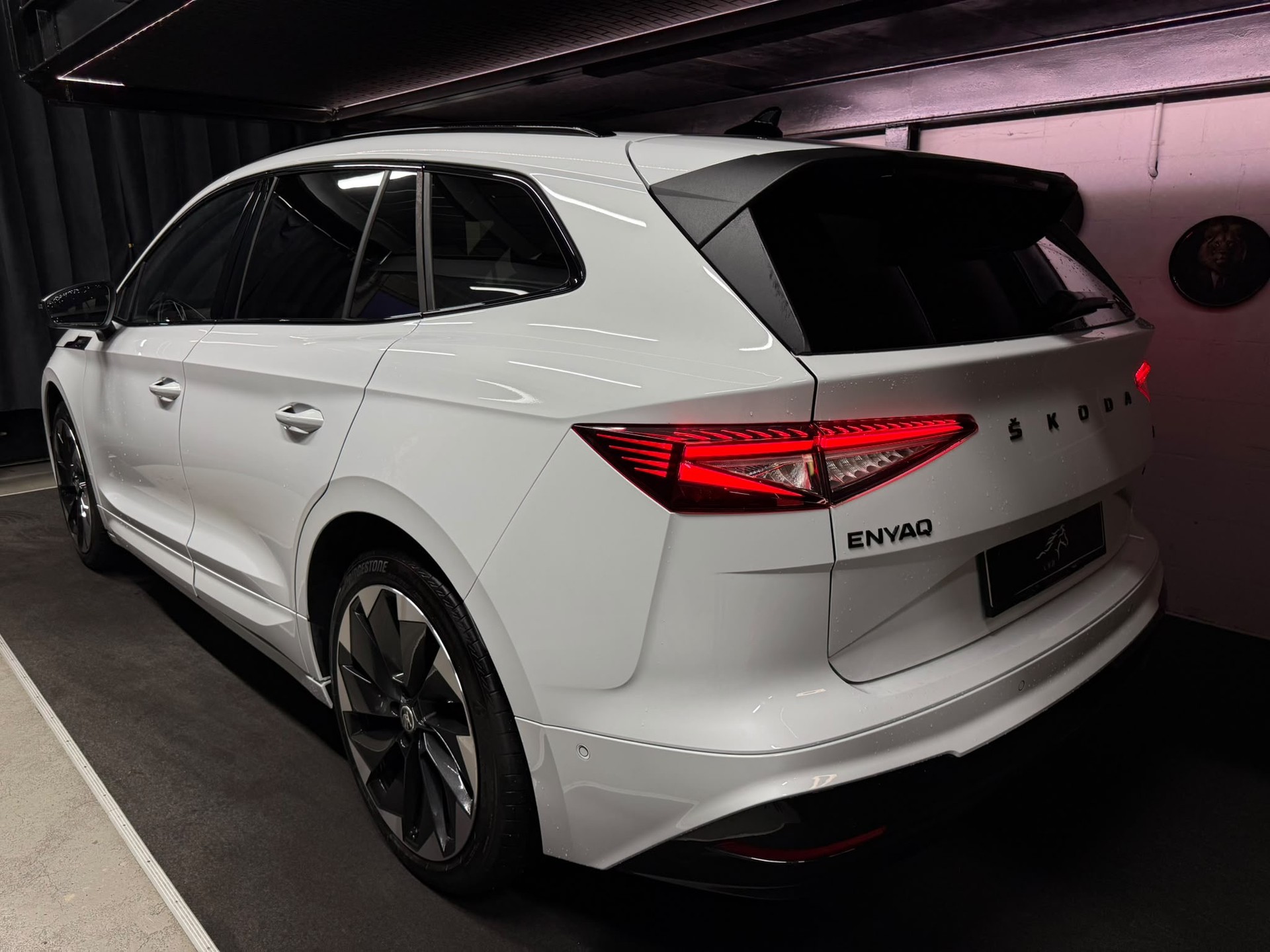 SKODA Enyaq iV 80x SportLine-showroom-element-3