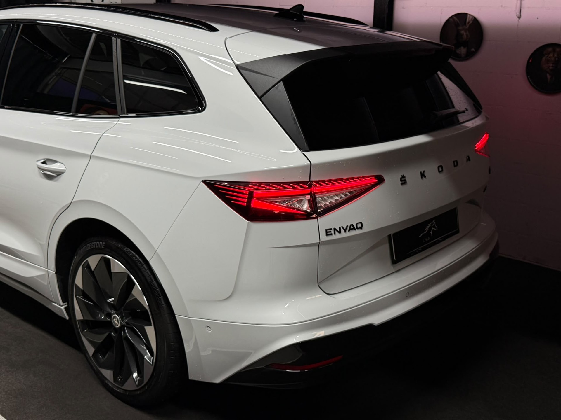 SKODA Enyaq iV 80x SportLine-image-4