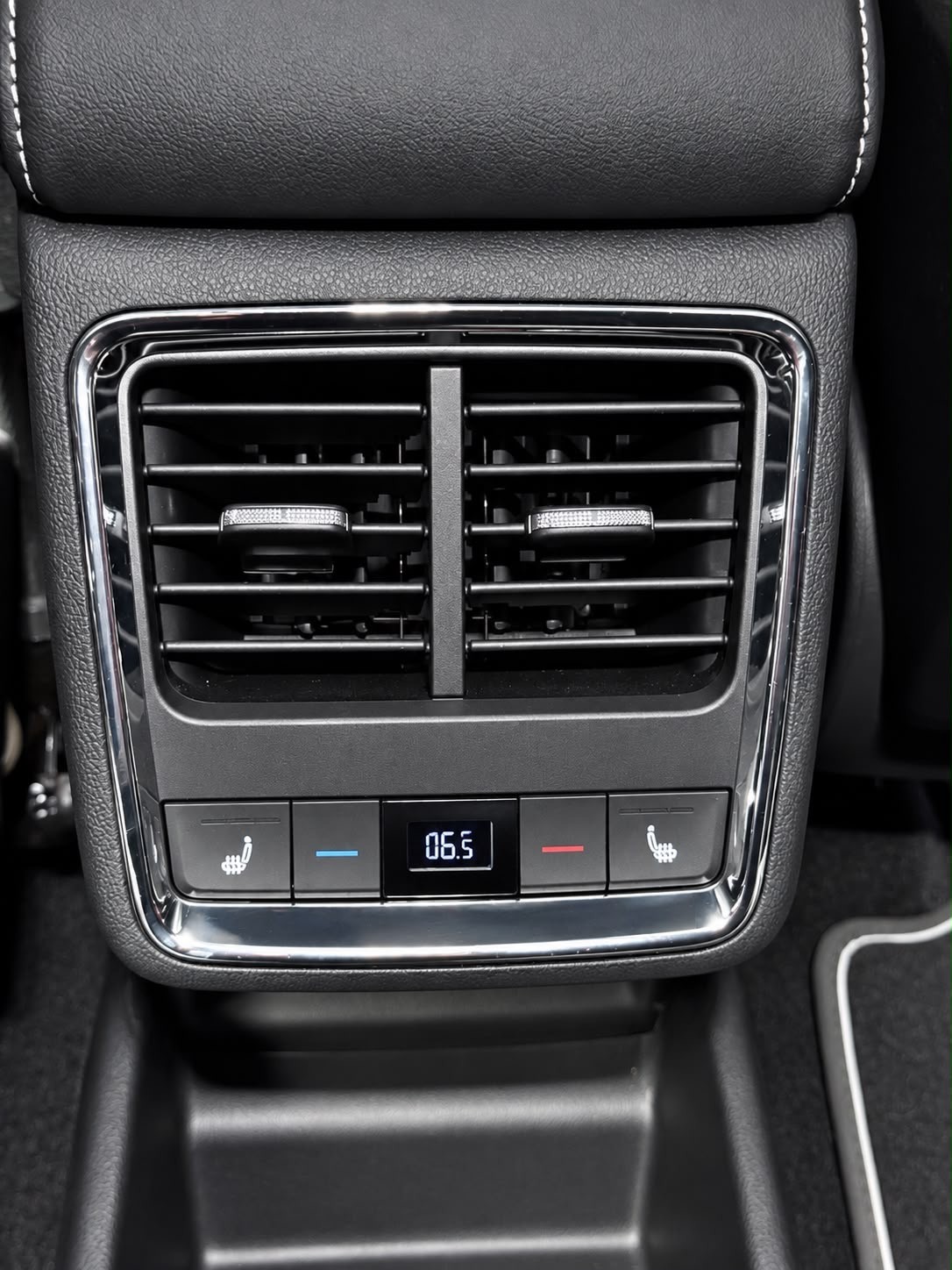 SKODA Enyaq iV 80x SportLine-image-14