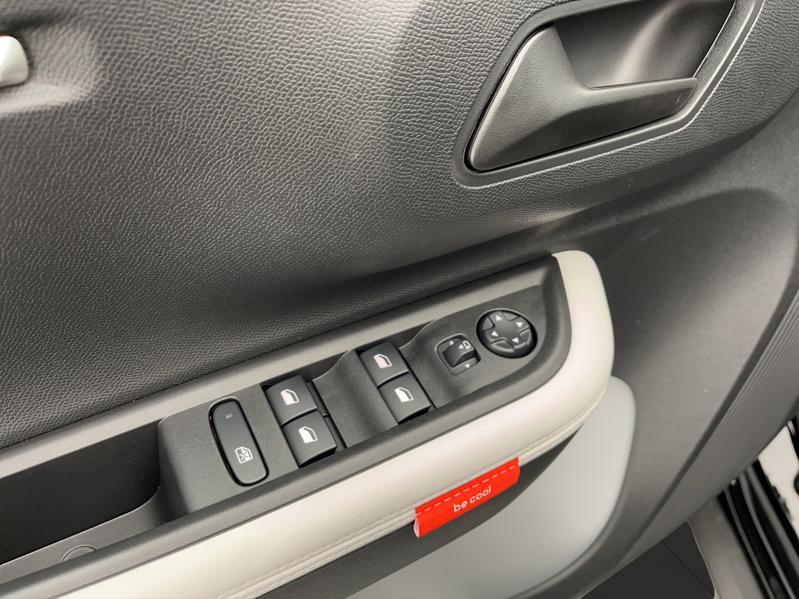 CITROEN C3 1.2 Hybrid Tonic+-image-12