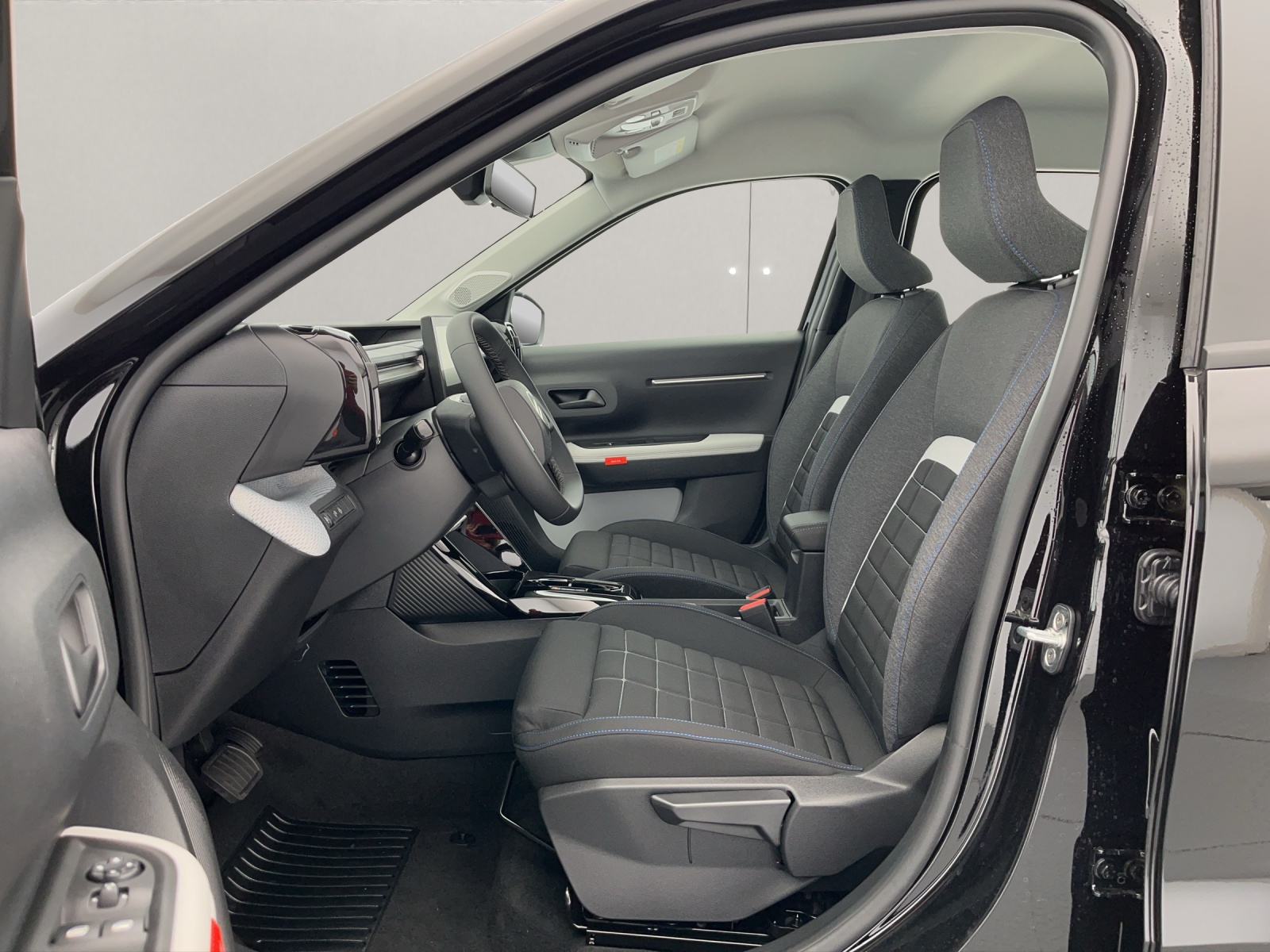 CITROEN C3 1.2 Hybrid Tonic+-image-7