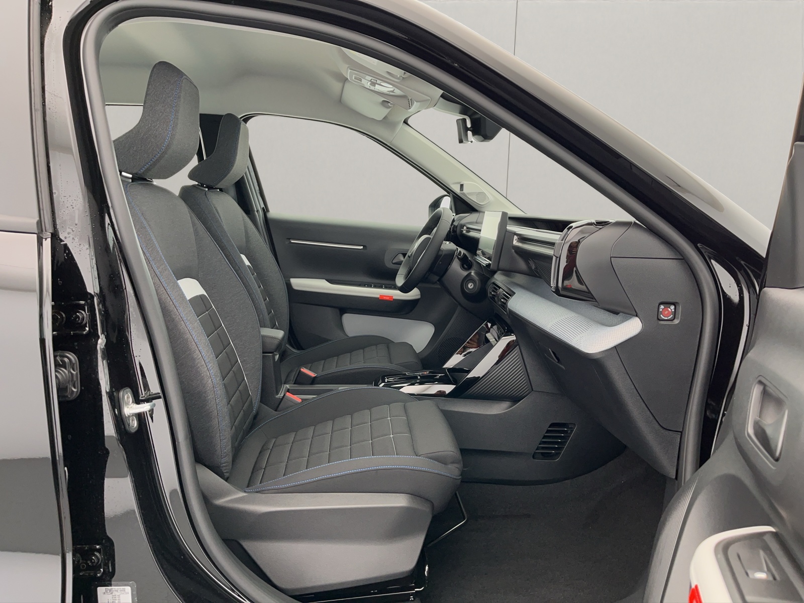 CITROEN C3 1.2 Hybrid Tonic+-image-15