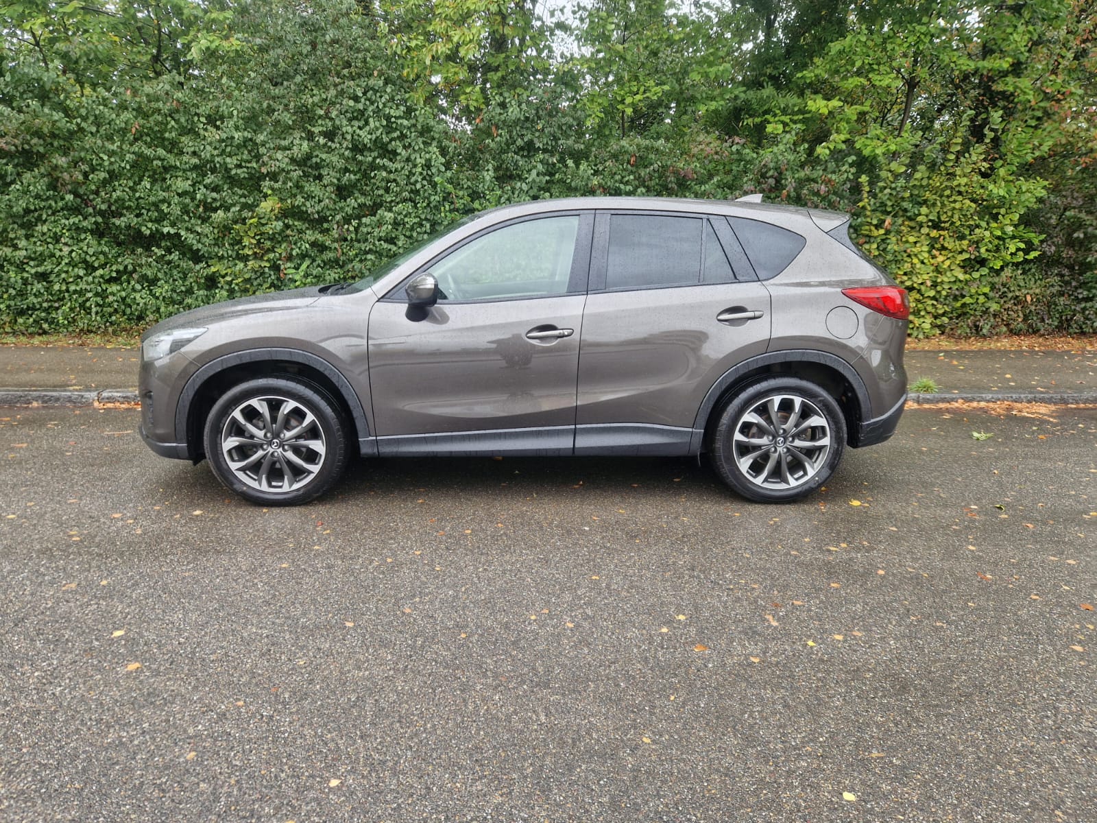 MAZDA CX-5 2.5 Revolution AWD Skyactive-G Automatic-image-4