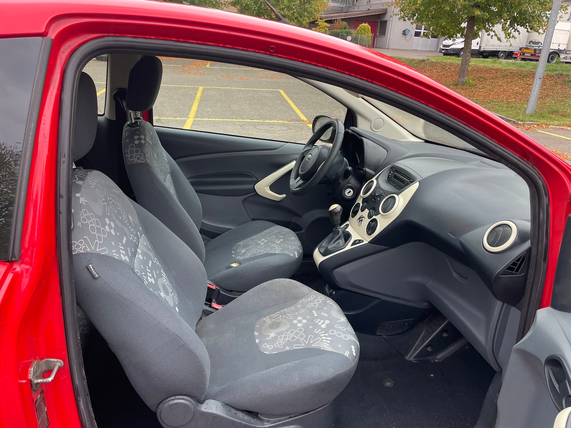 FORD KA 1.25 Ambiente-image-11