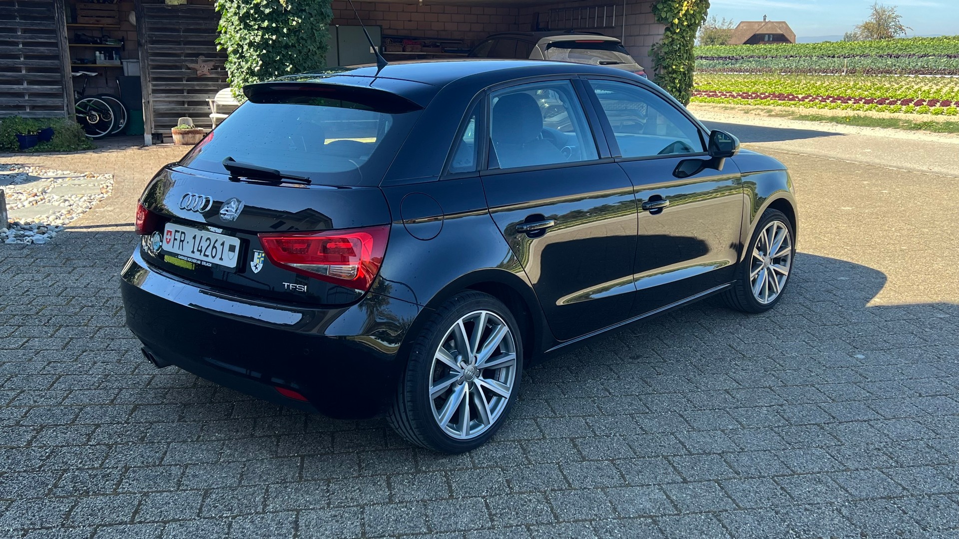 AUDI 1.4 TFSI Ambition S-Tronic-image-1