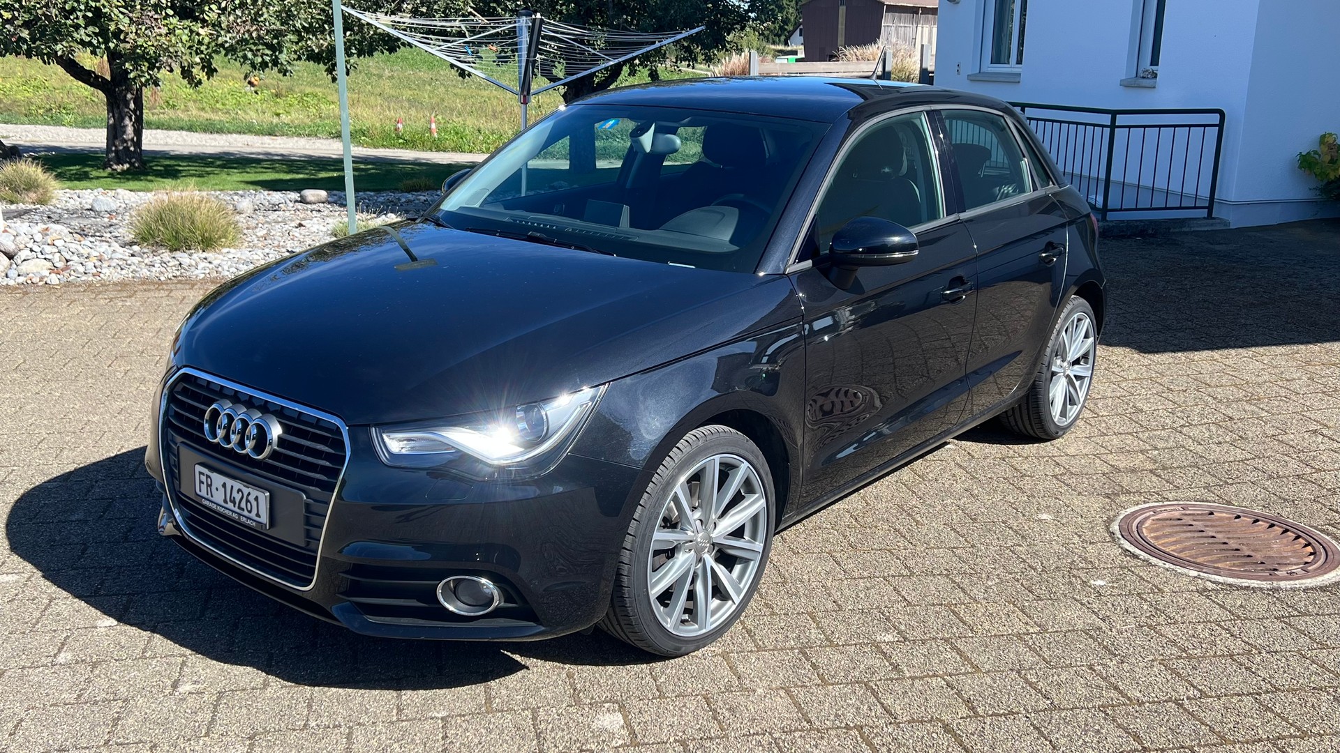 AUDI 1.4 TFSI Ambition S-Tronic-image-3