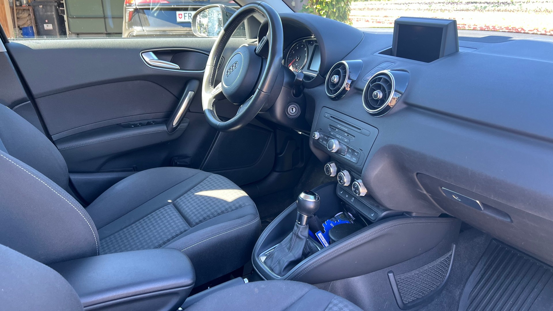 AUDI 1.4 TFSI Ambition S-Tronic-image-4