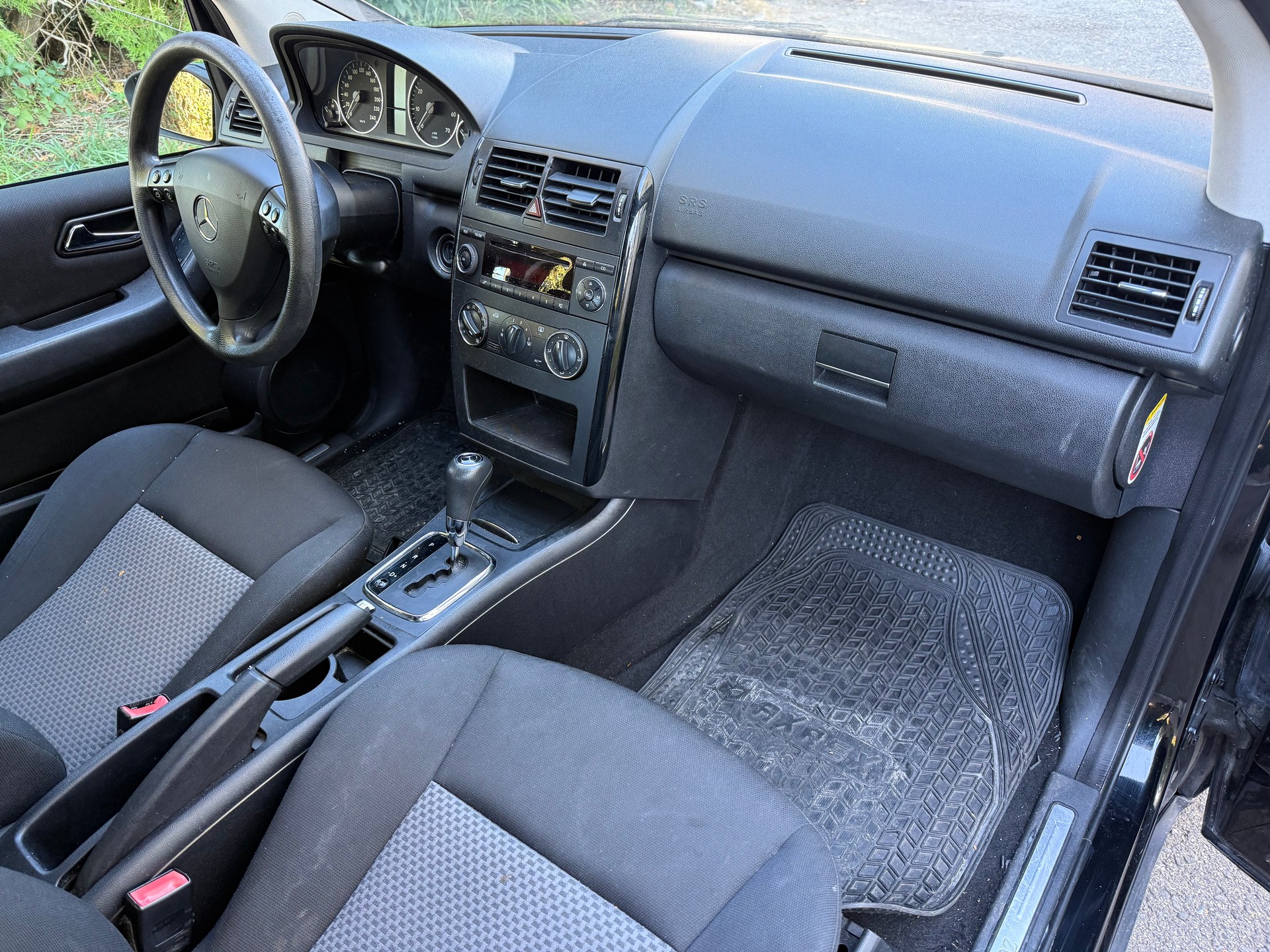 MERCEDES-BENZ A 170 Classic-image-8