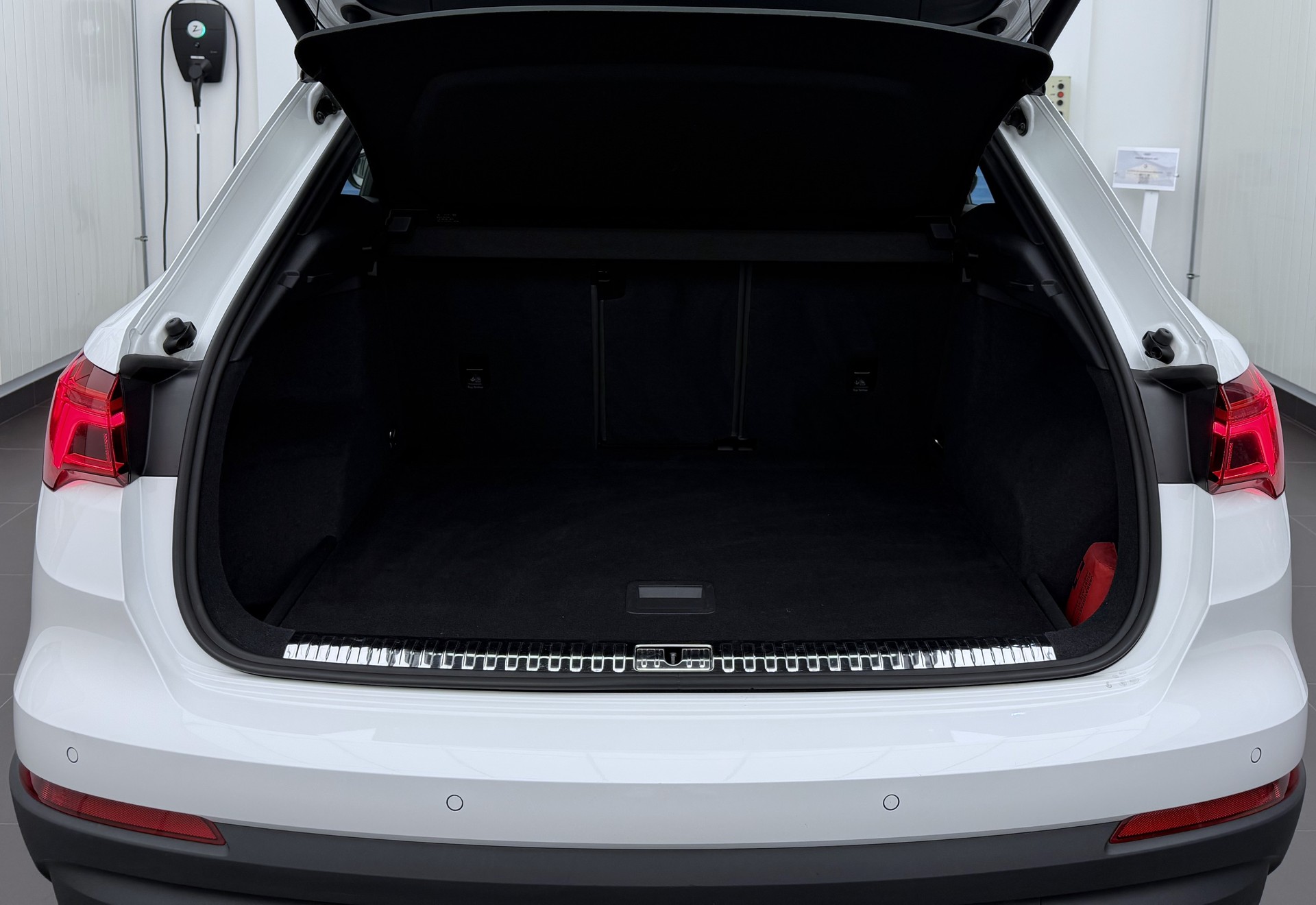 AUDI Q3 35 TFSI S-tronic-image-21