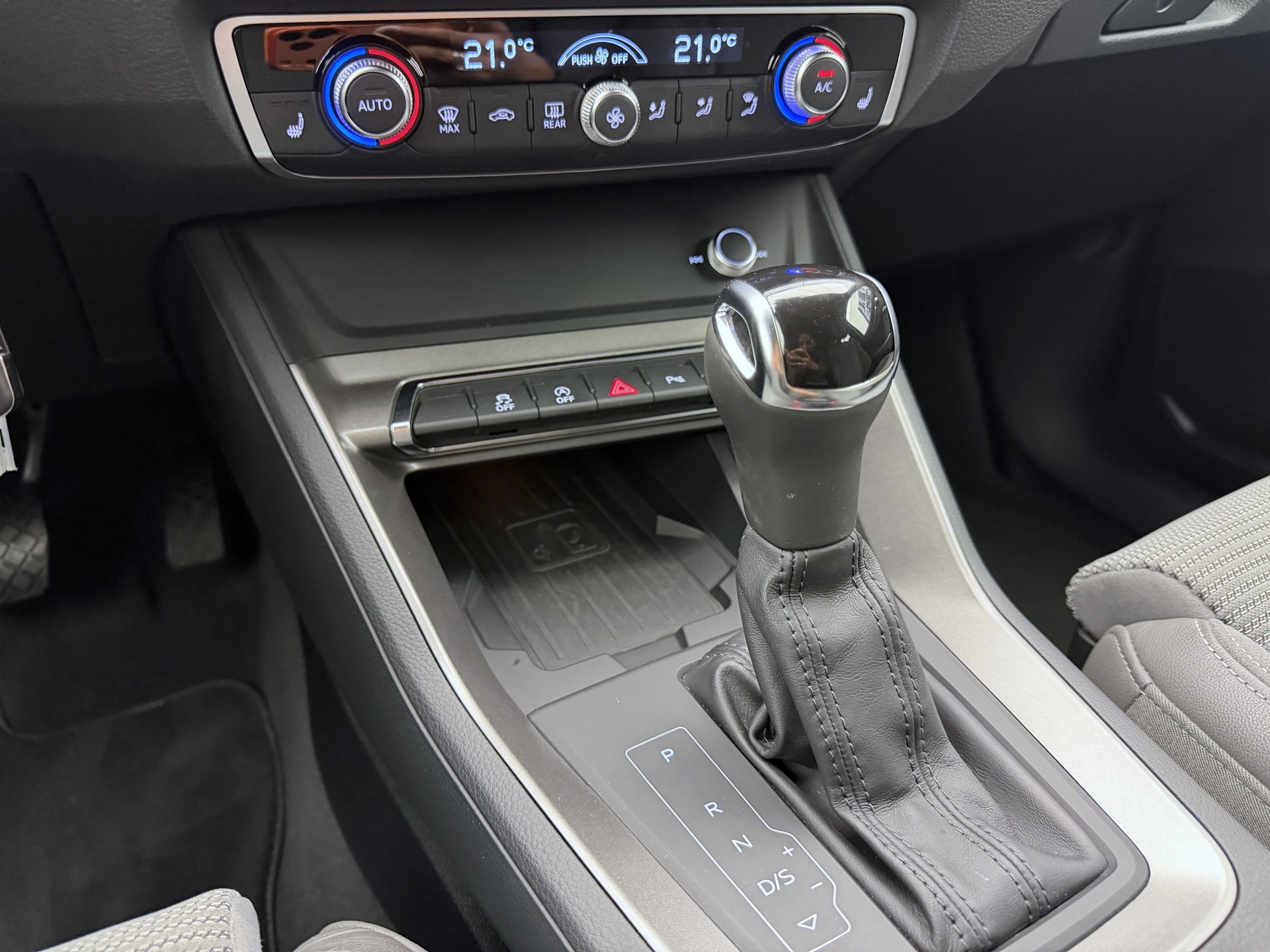 AUDI Q3 35 TFSI S-tronic-image-13