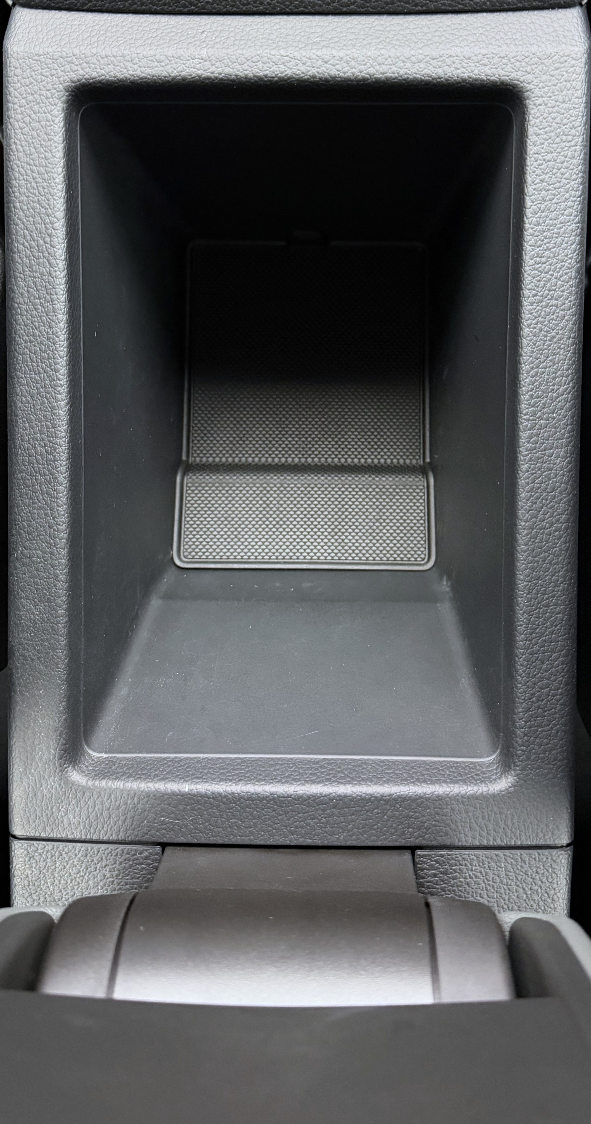 AUDI Q3 35 TFSI S-tronic-image-12