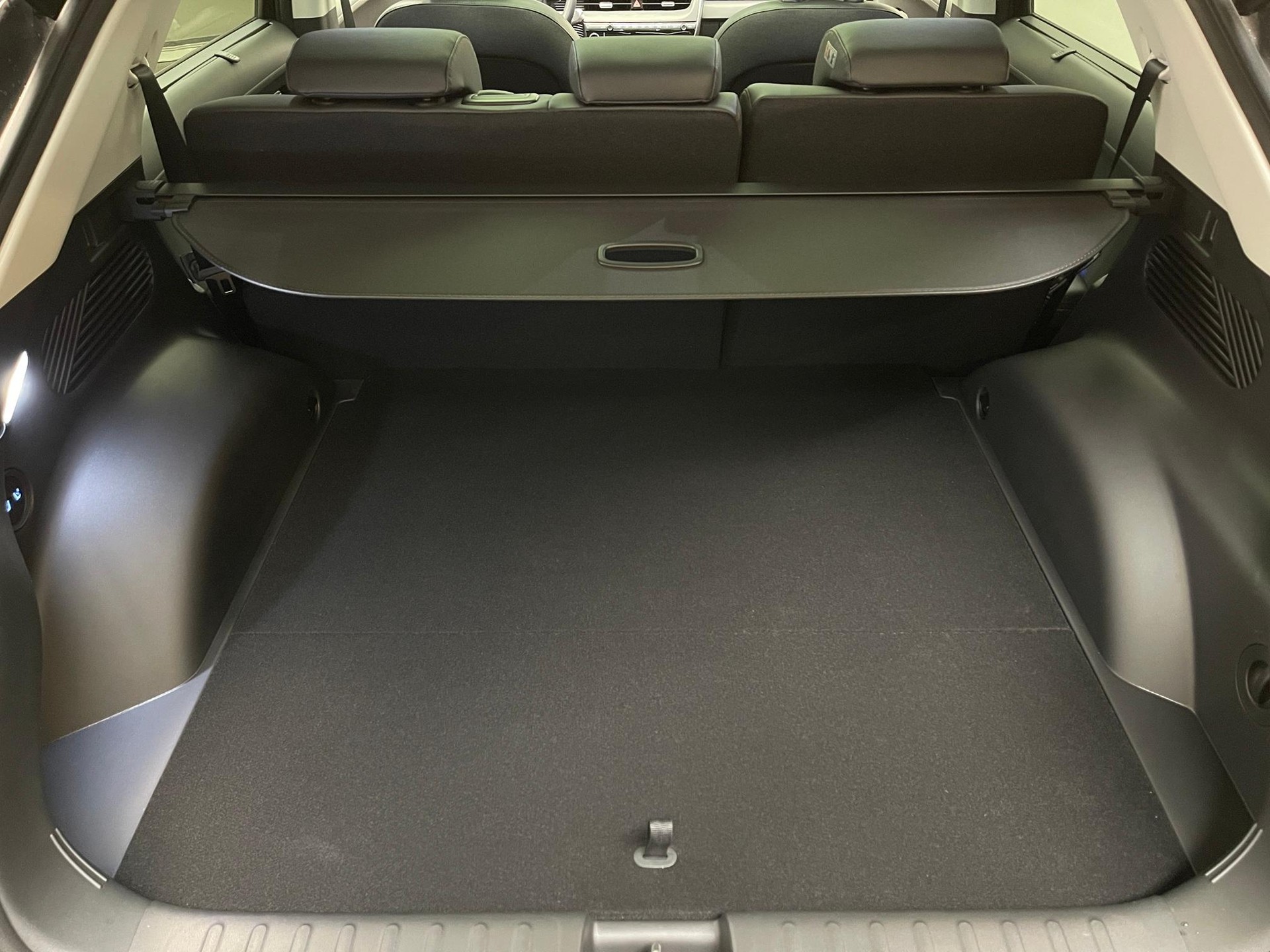 HYUNDAI Ioniq 5 84 kWh Vertex 4WD-image-5