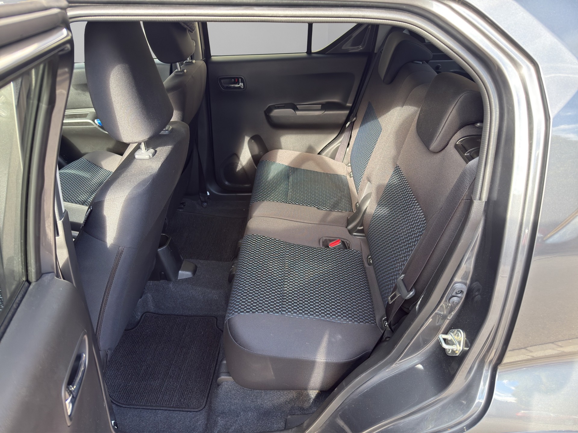 SUZUKI Ignis 1.2i Compact Top Hybrid CVT * Werksgarantie * 1. Hand * 8 fach *-image-7
