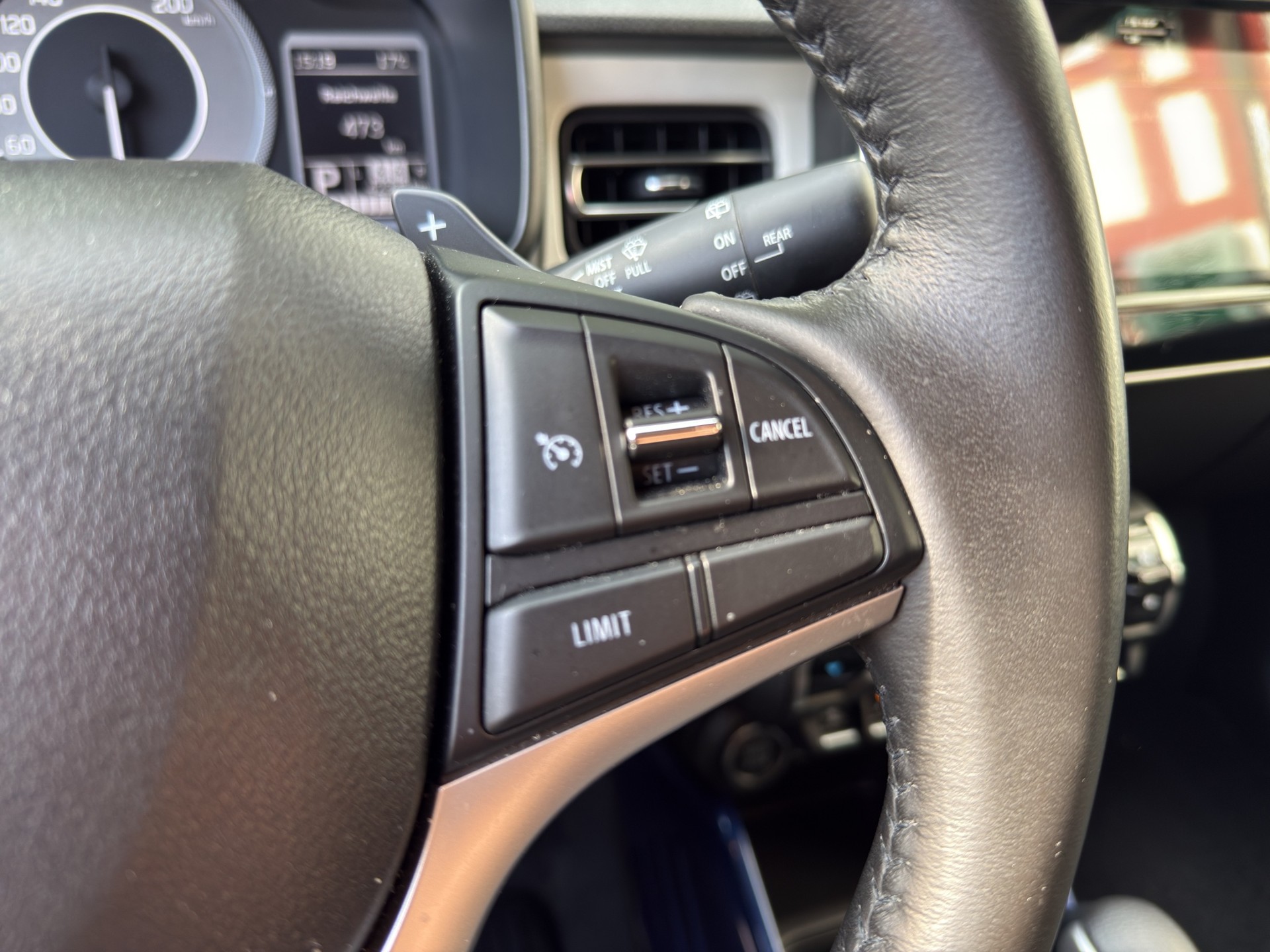 SUZUKI Ignis 1.2i Compact Top Hybrid CVT * Werksgarantie * 1. Hand * 8 fach *-image-14