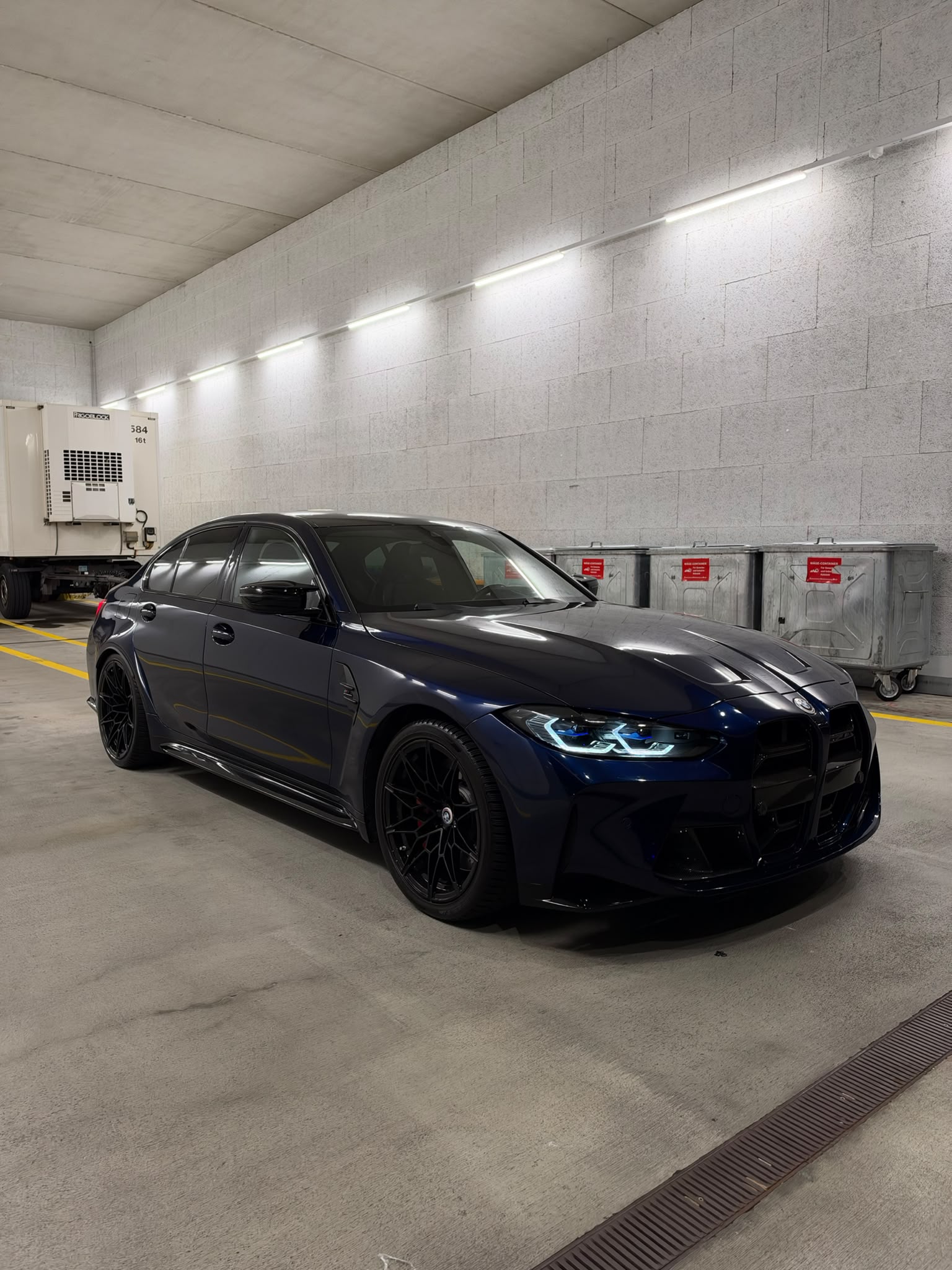 BMW M3 Competition M xDrive-image-2