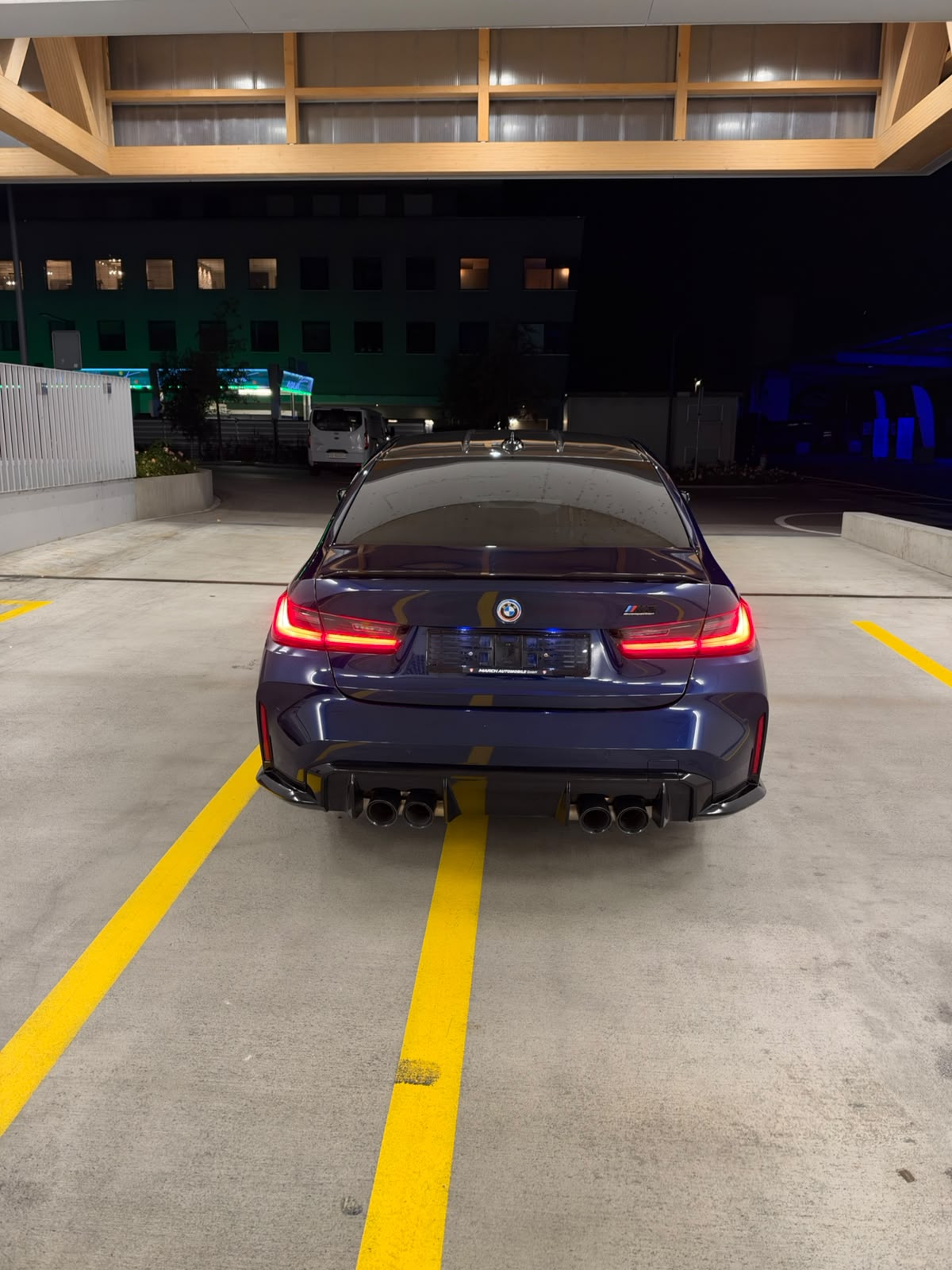 BMW M3 Competition M xDrive-image-4