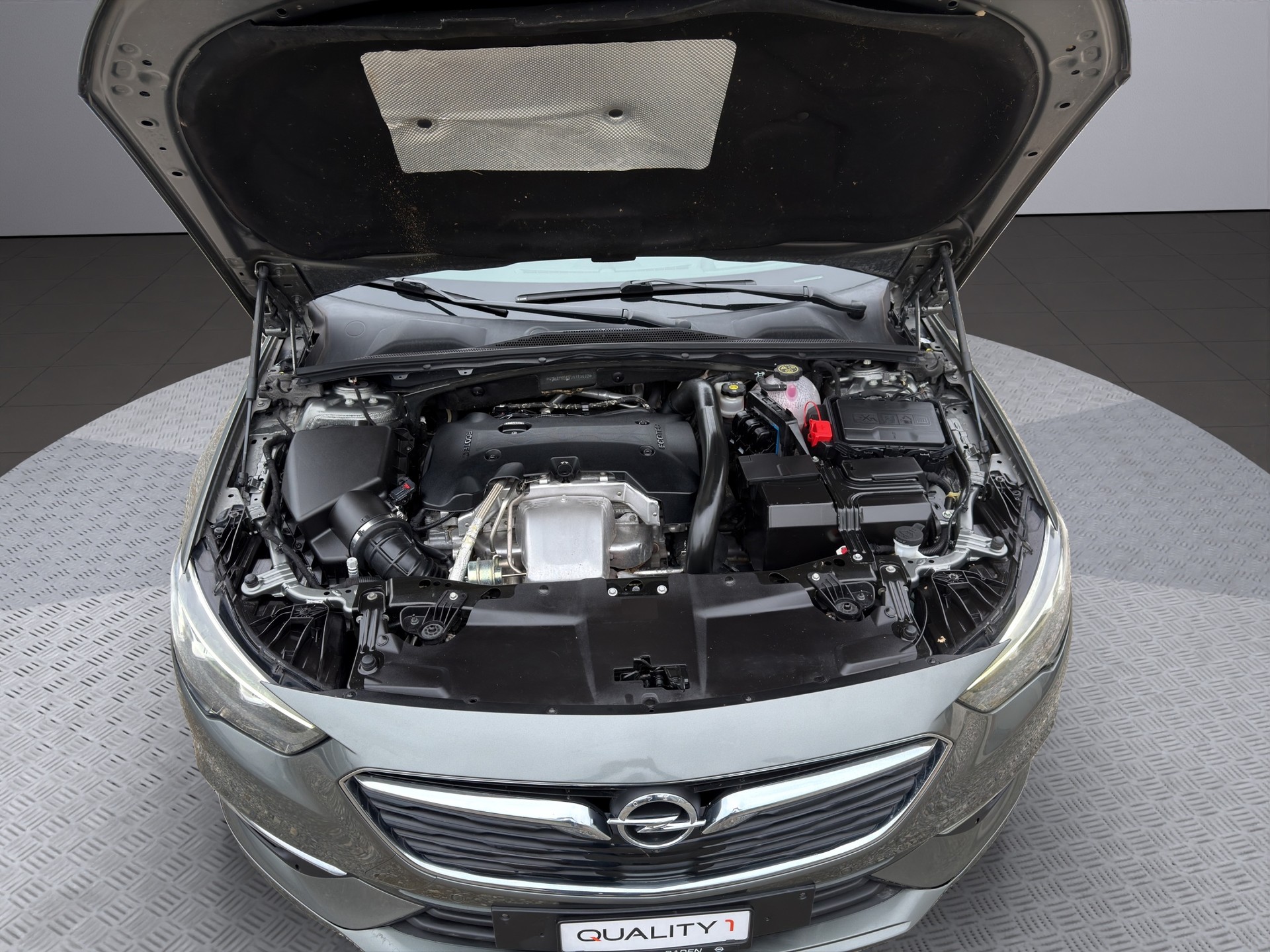 OPEL Insignia 2.0 T Sports Tourer Excellence 4WD Automat.-image-16