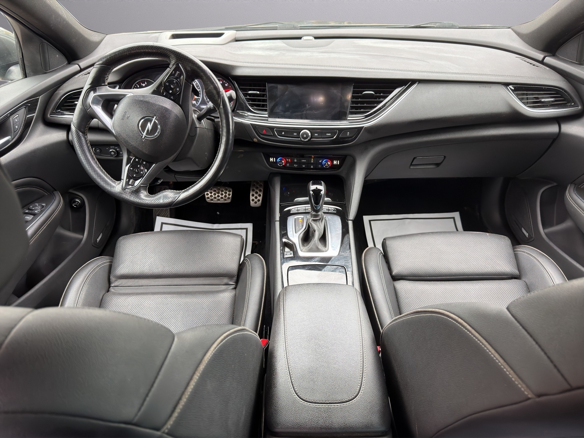 OPEL Insignia 2.0 T Sports Tourer Excellence 4WD Automat.-image-12