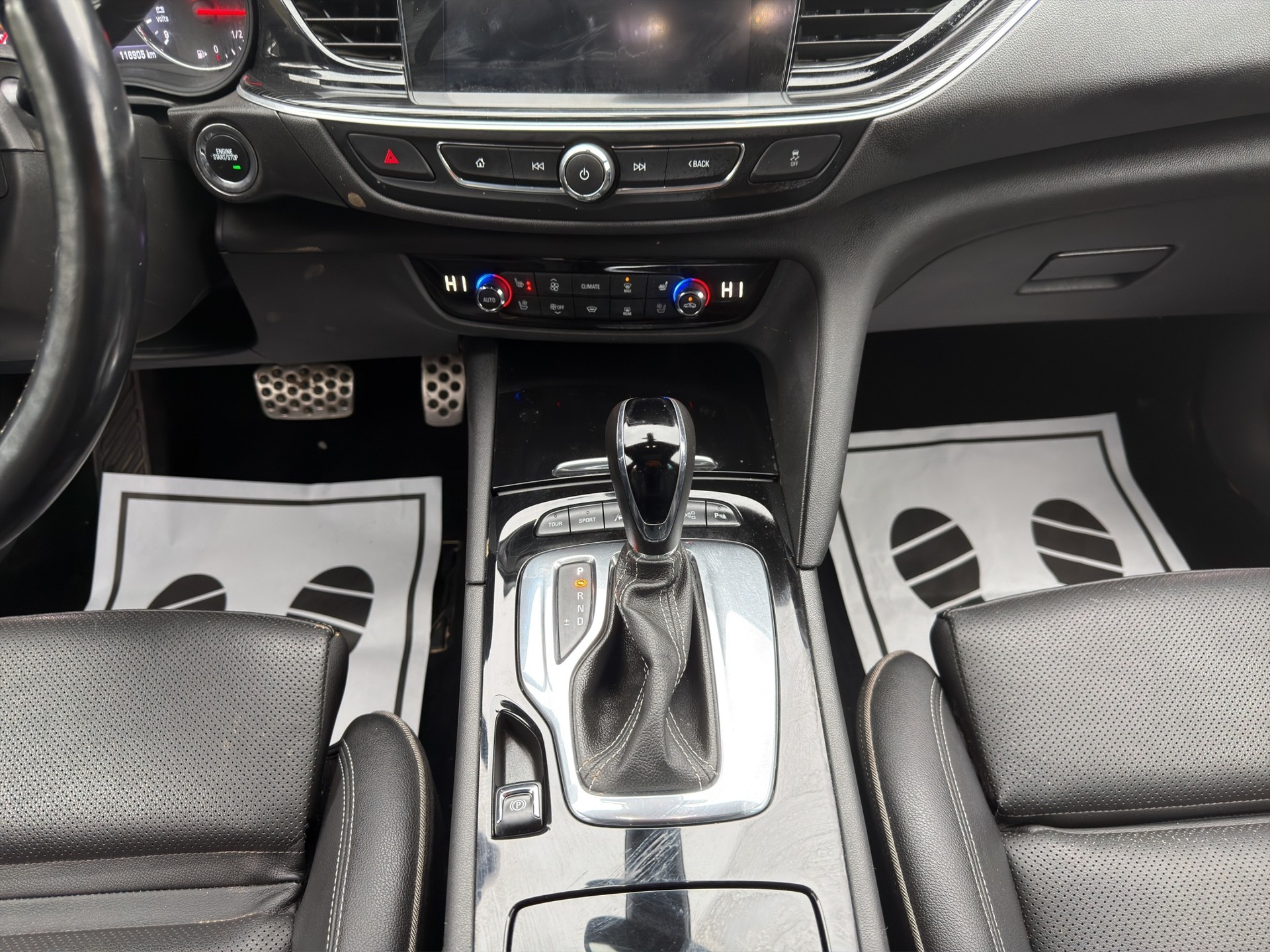OPEL Insignia 2.0 T Sports Tourer Excellence 4WD Automat.-image-13