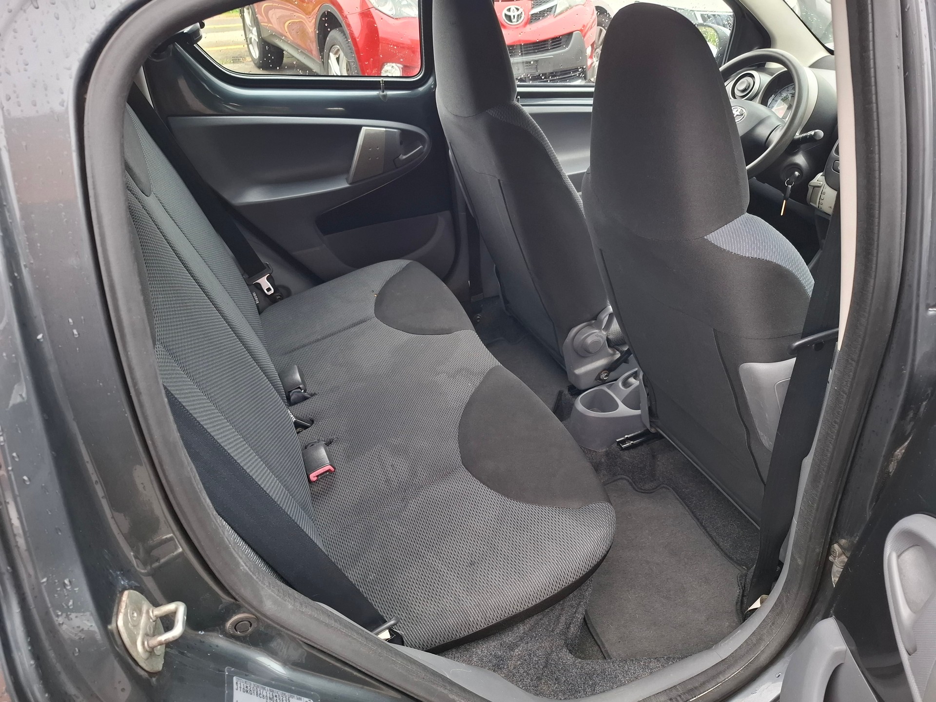 TOYOTA Aygo 1.0 Linea Luna-image-7