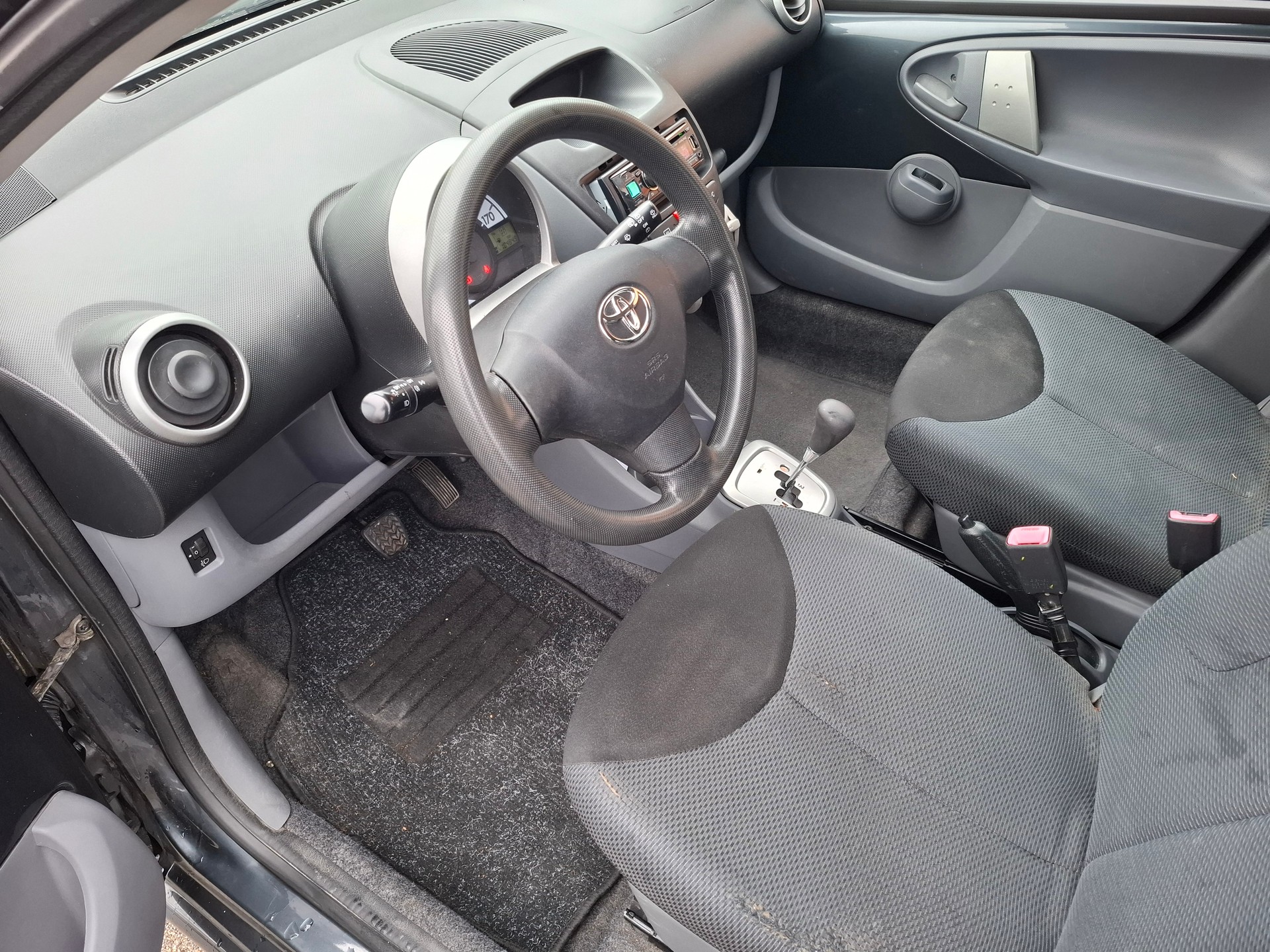 TOYOTA Aygo 1.0 Linea Luna-image-6