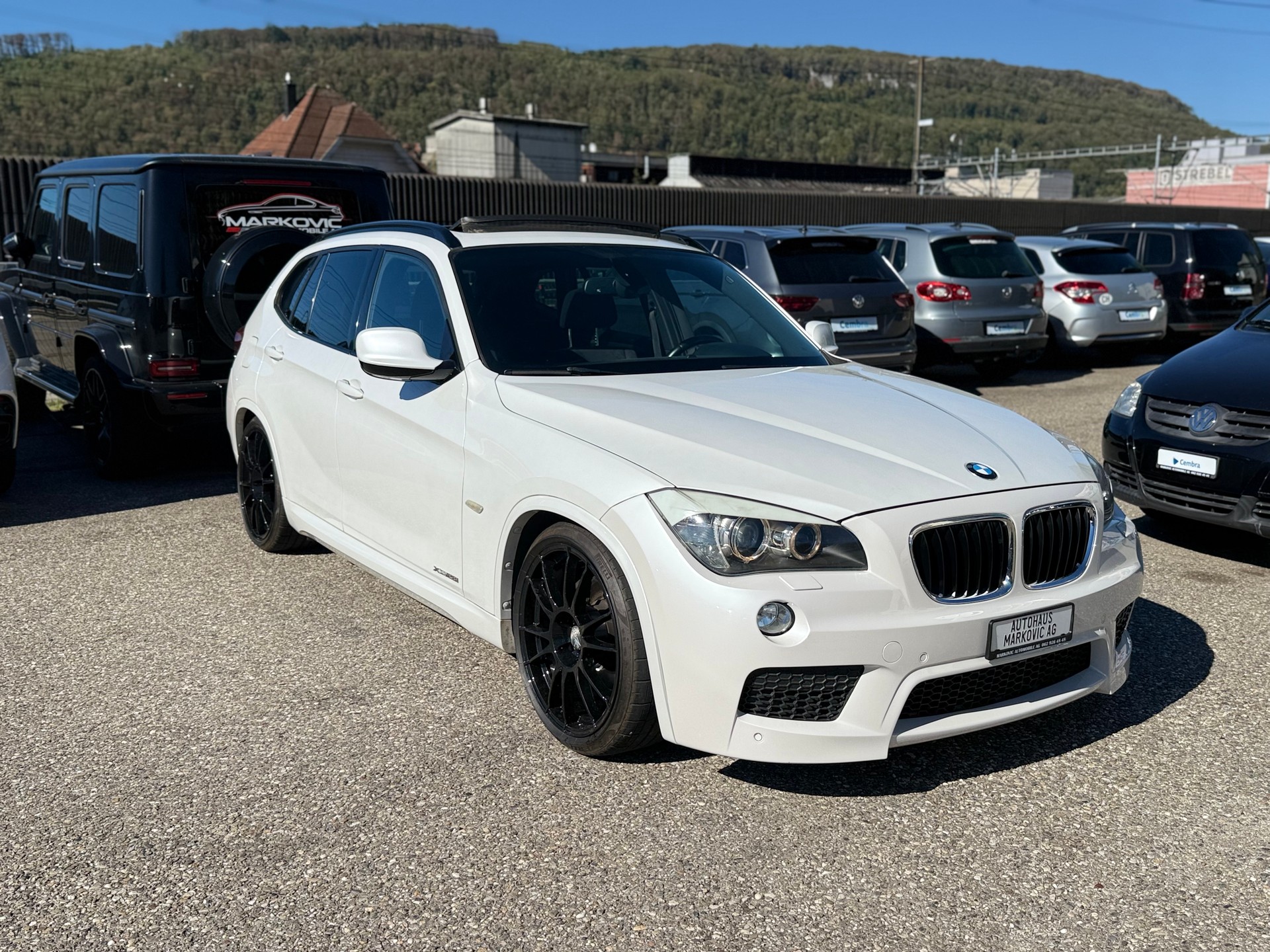 BMW X1 xDrive 28i Steptronic-image-1