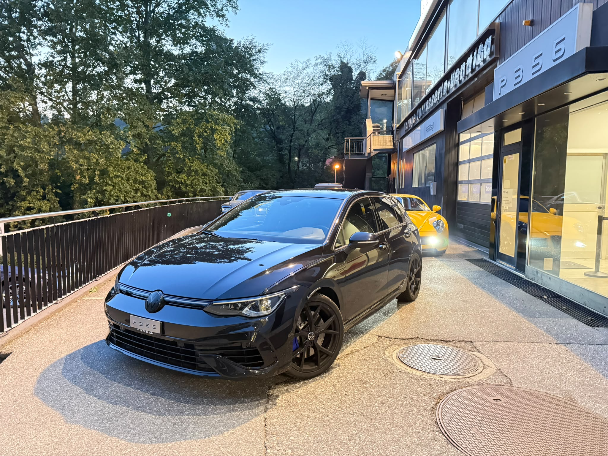 Car photo