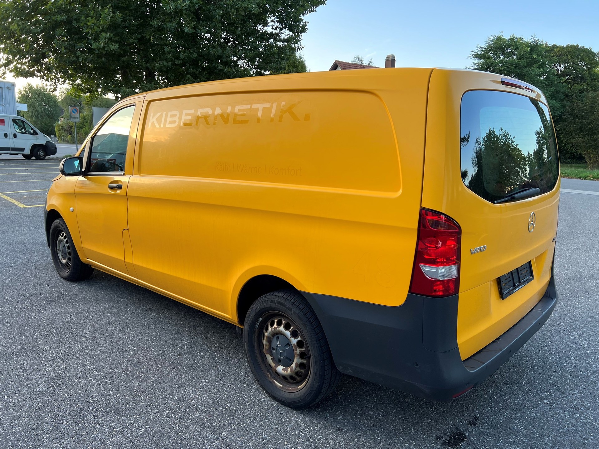MERCEDES-BENZ Vito 116 BlueTEC L 4Matic 7G-Tronic Euro 6-image-3