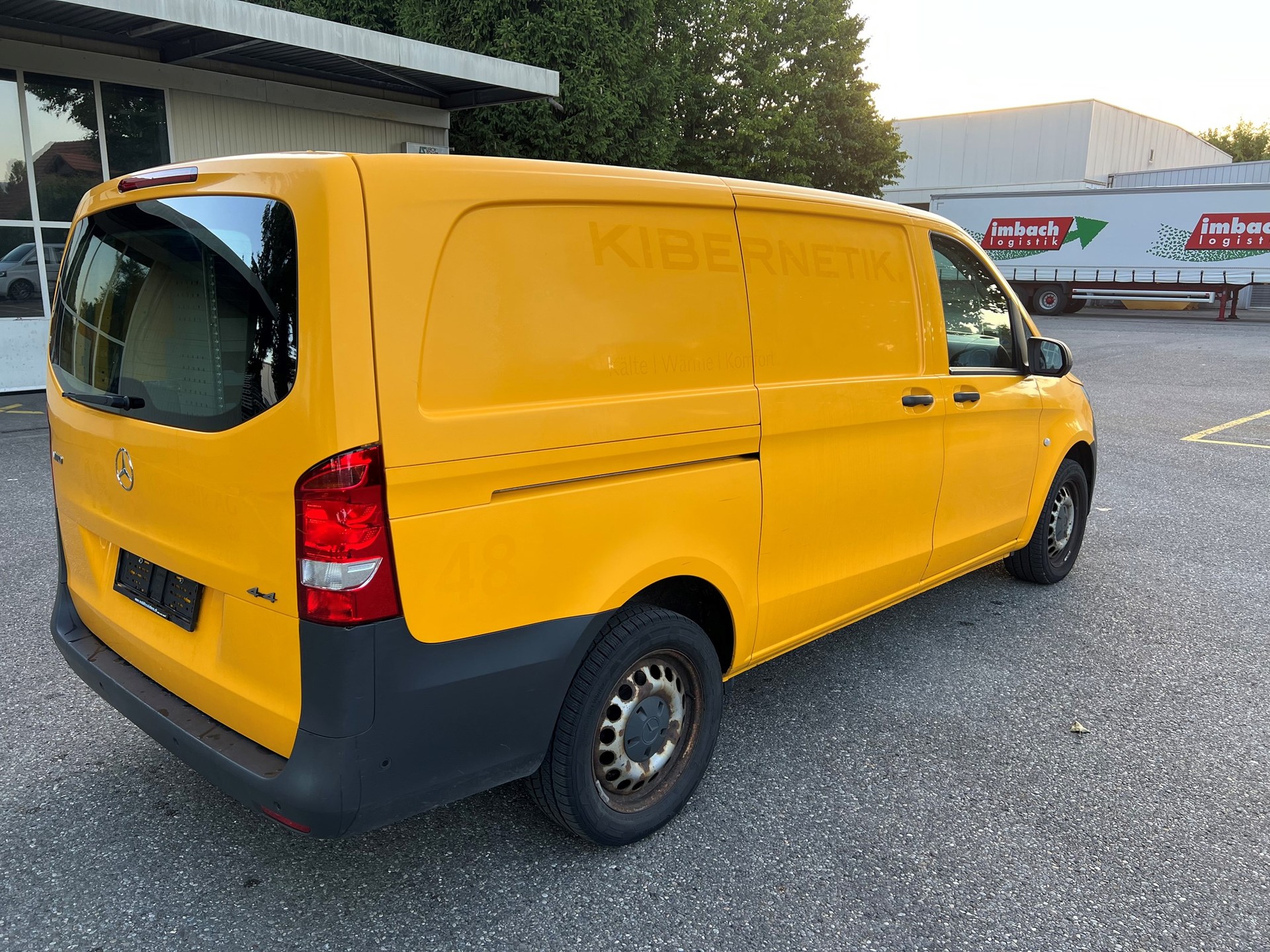 MERCEDES-BENZ Vito 116 BlueTEC L 4Matic 7G-Tronic Euro 6-image-2