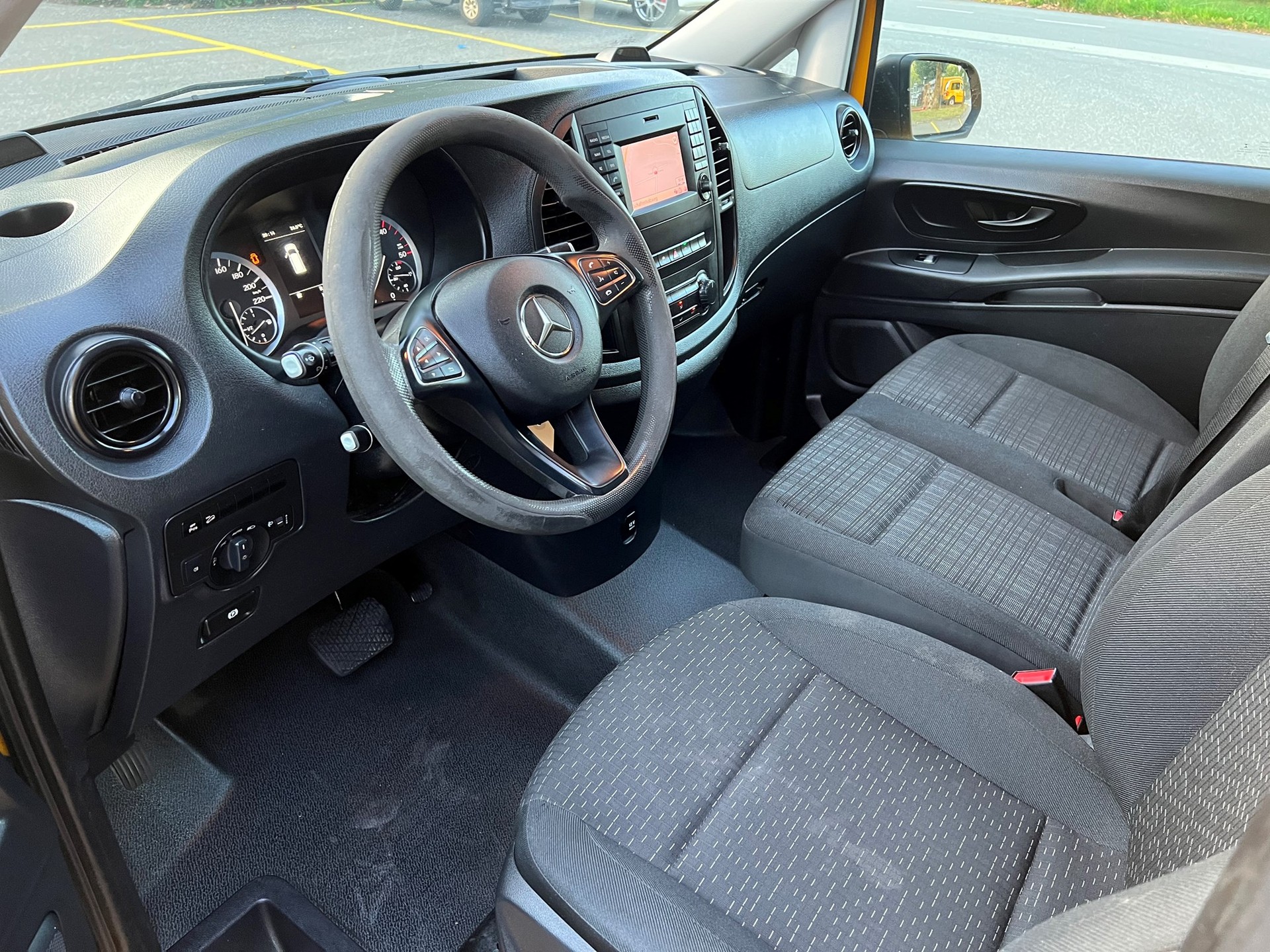 MERCEDES-BENZ Vito 116 BlueTEC L 4Matic 7G-Tronic Euro 6-image-8