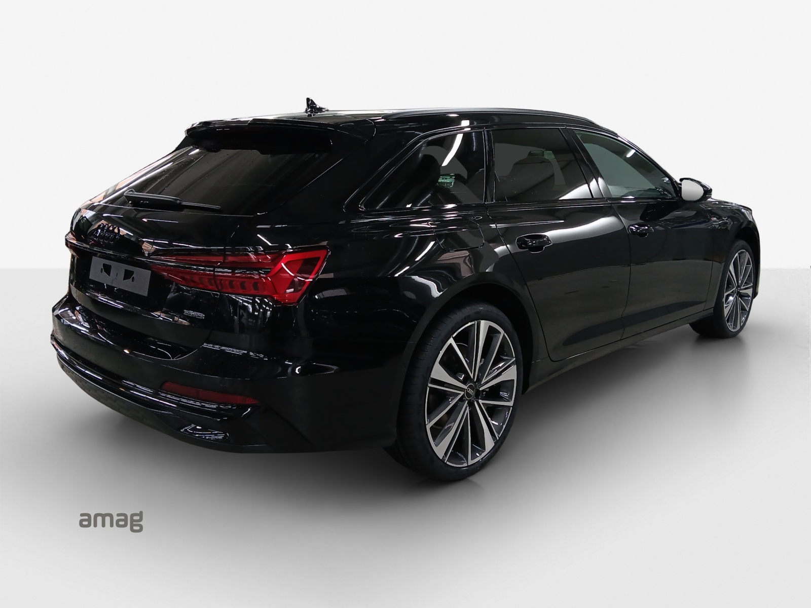 AUDI A6 Avant 50 TFSIe Attraction S line quattro S-tronic-image-3